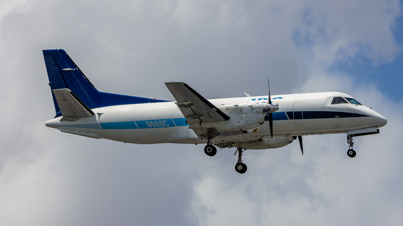 Full size: IBC Airways Saab 340 N681BC at Miami International Airport