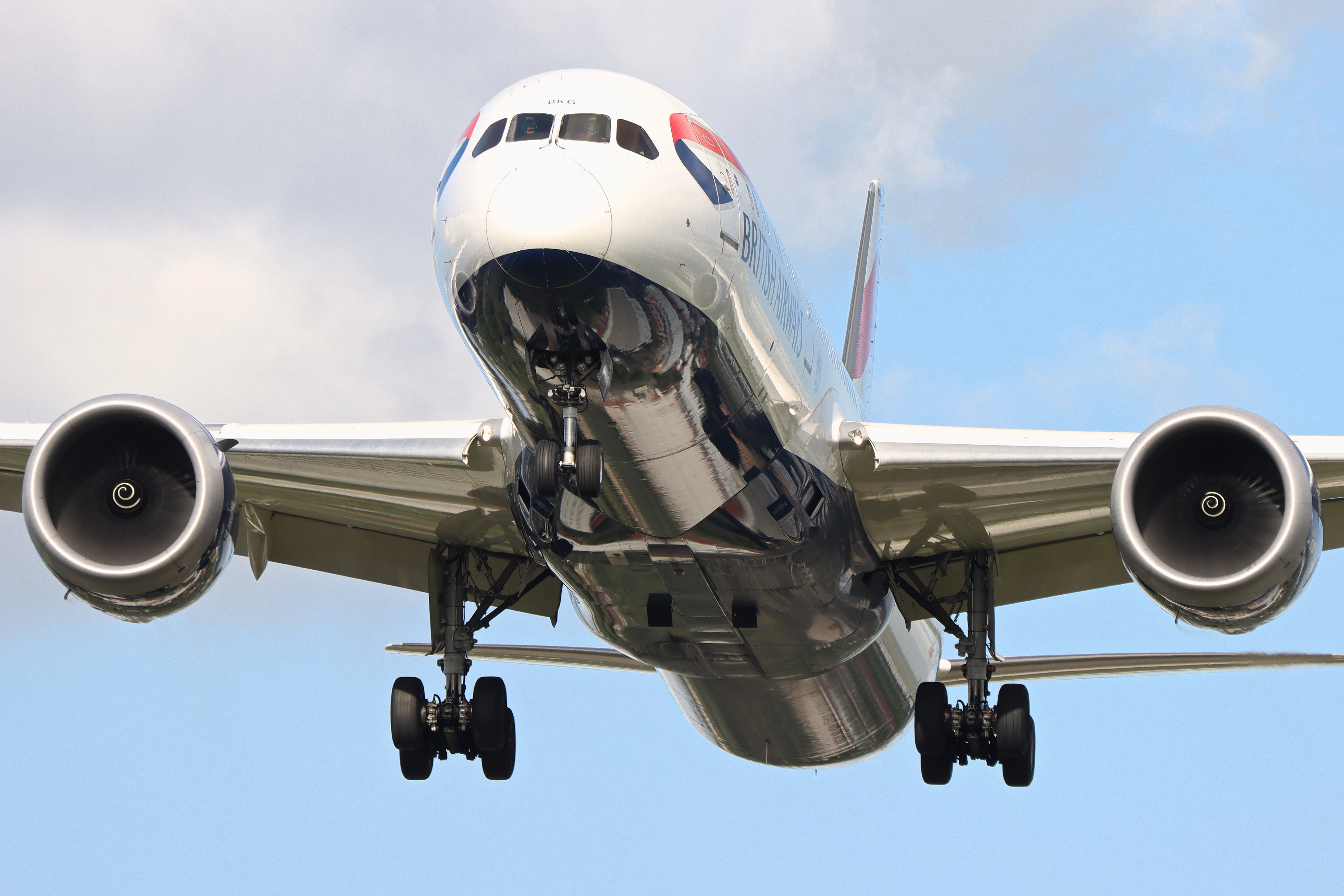 Full size: British Airways Boeing 787-9 G-ZBKG at Hong Kong International Airport