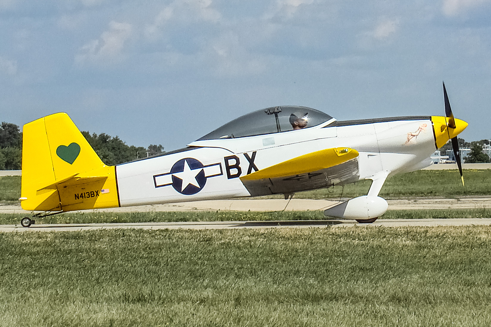Full size: PRIVATE Vans RV-4 N413BX at Wittman Regional Airport