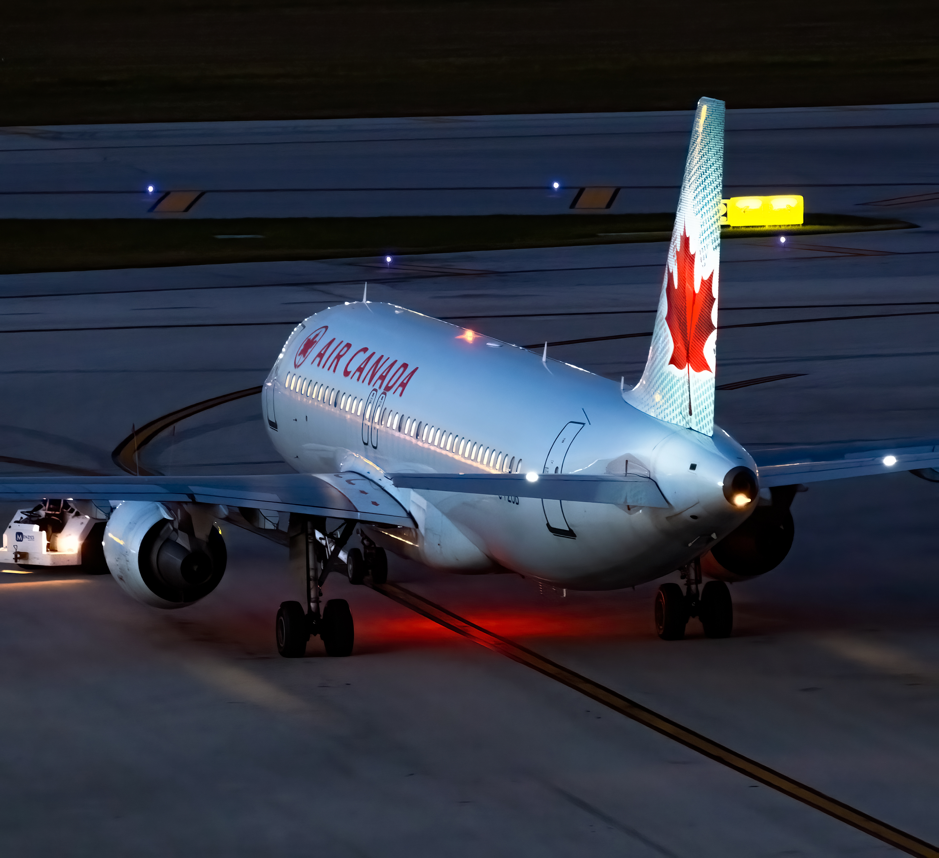 Full size: Air Canada Airbus A320 C-FAZB at Fort Lauderdale/Hollywood International Airport