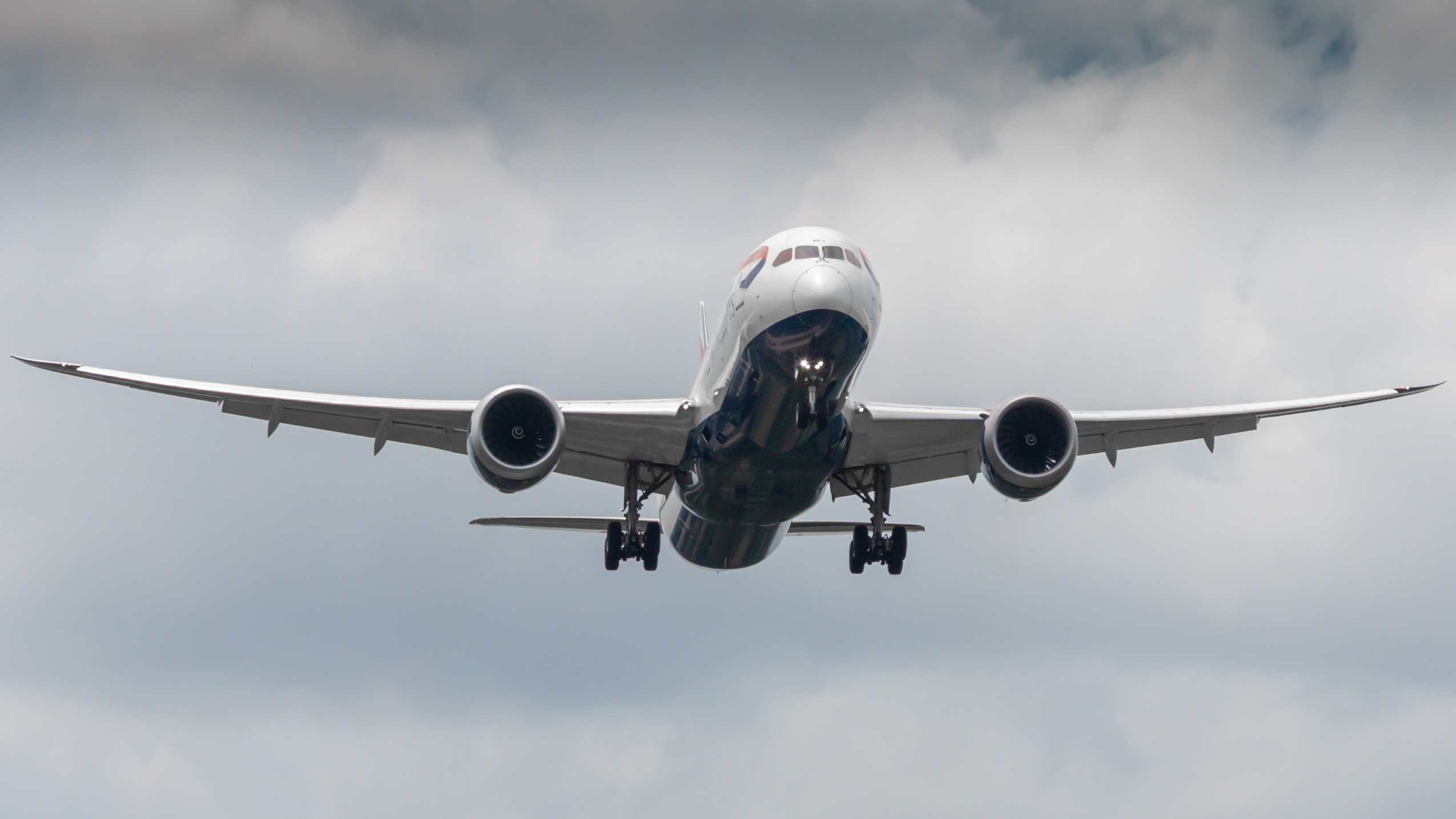Full size: British Airways Boeing 787-9 G-ZBKJ at Houston-George Bush Intercontinental Airport