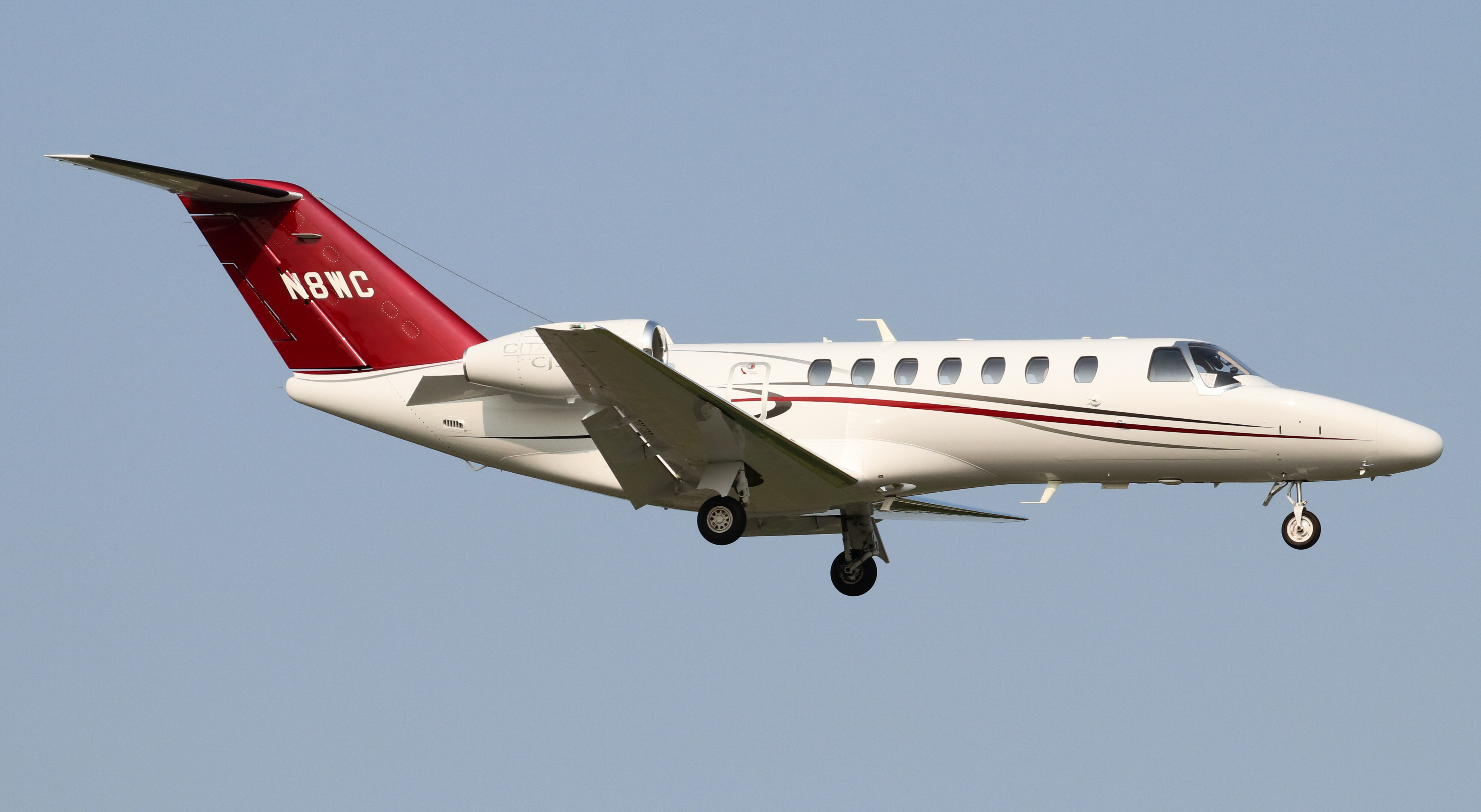 Full size: PRIVATE Cessna Citation CJ3 N8WC at York Airport