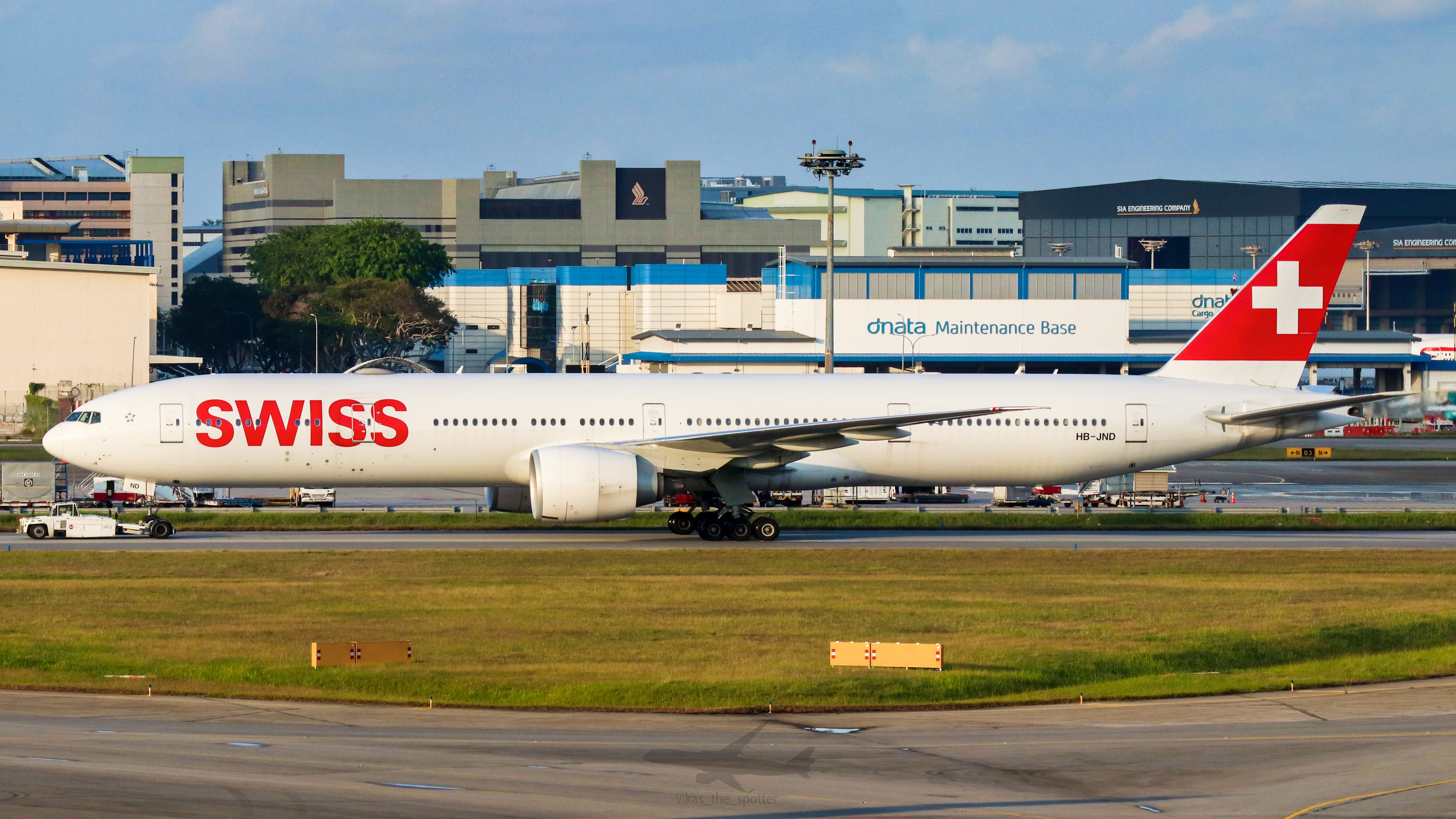 Full size: Swiss International Air Lines Boeing 777-300ER HB-JND at Singapore-Changi Airport