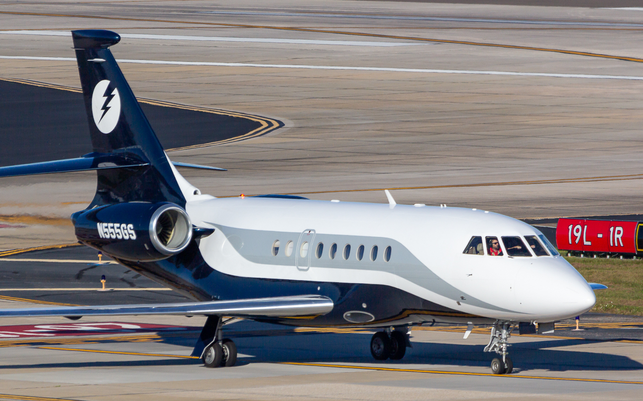 Full size: PRIVATE Dassault Falcon 2000EX N555GS at Tampa International Airport