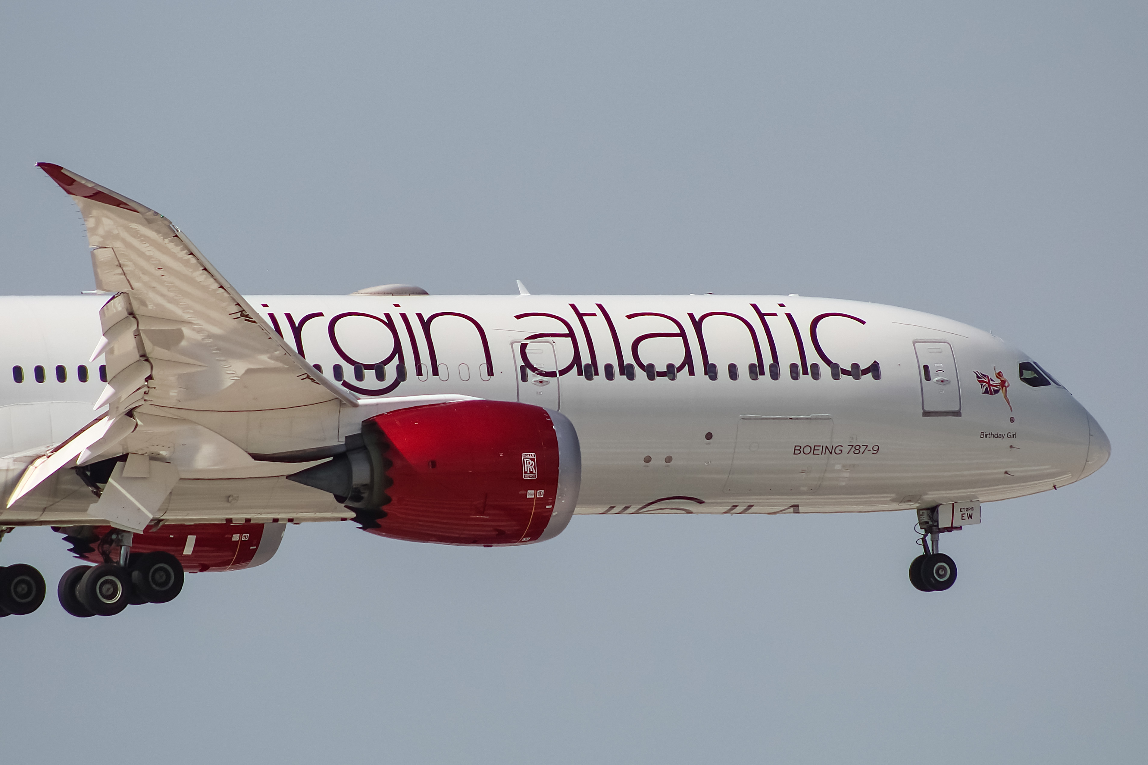 Full size: Virgin Atlantic Boeing 787-9 G-VNEW at Chicago O'Hare International Airport