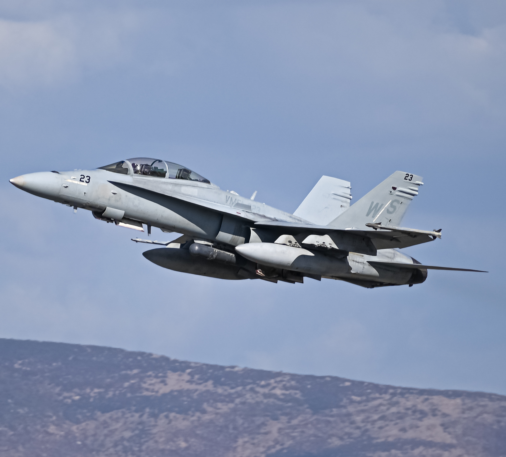Full size: USMC - United States Marine Corp McDonnel Douglas F/A-18 Hornet 165410 at Brown Field Municipal Airport