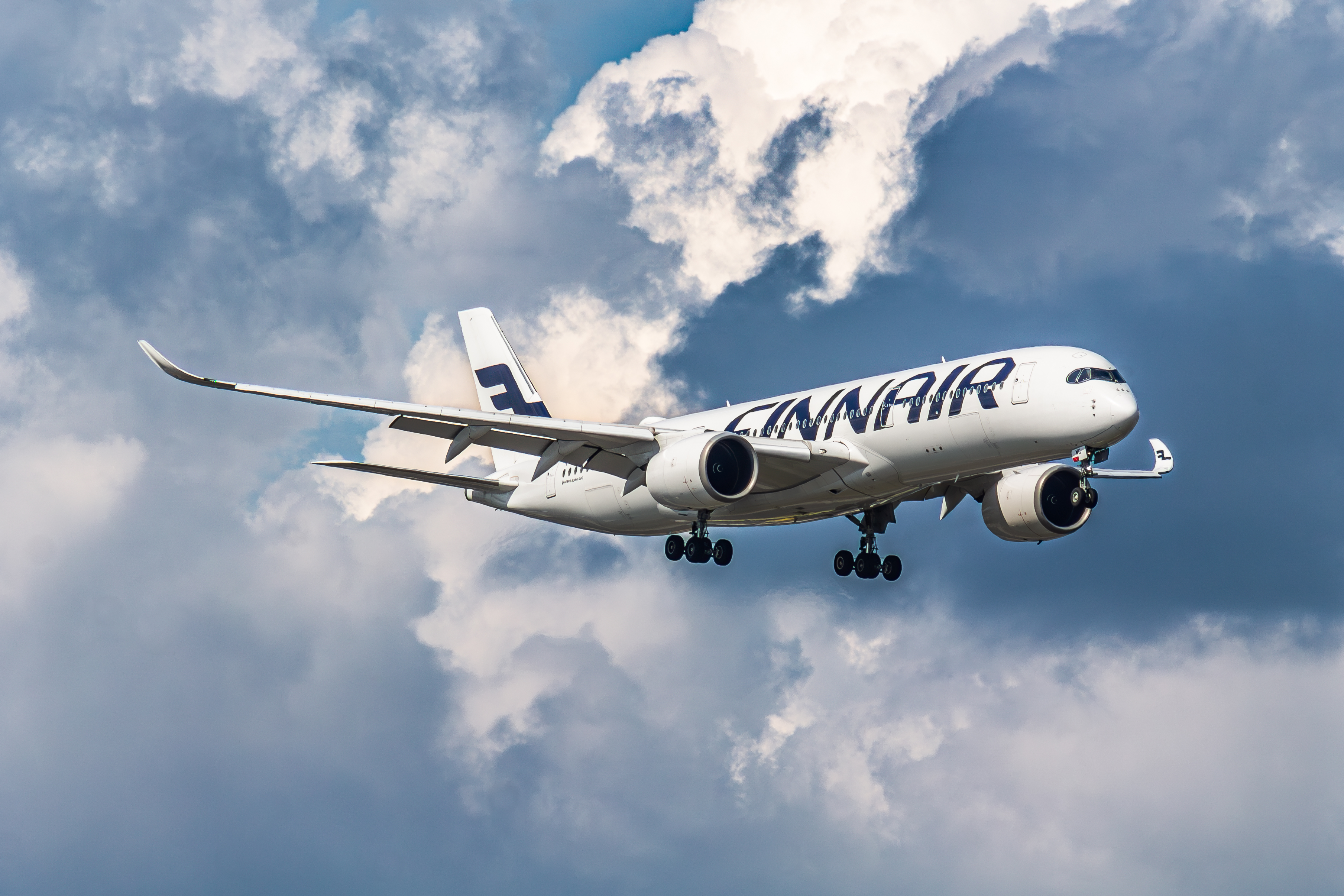 Full size: Finnair Airbus A350-900 OH-LWC at Helsinki Vantaa Airport