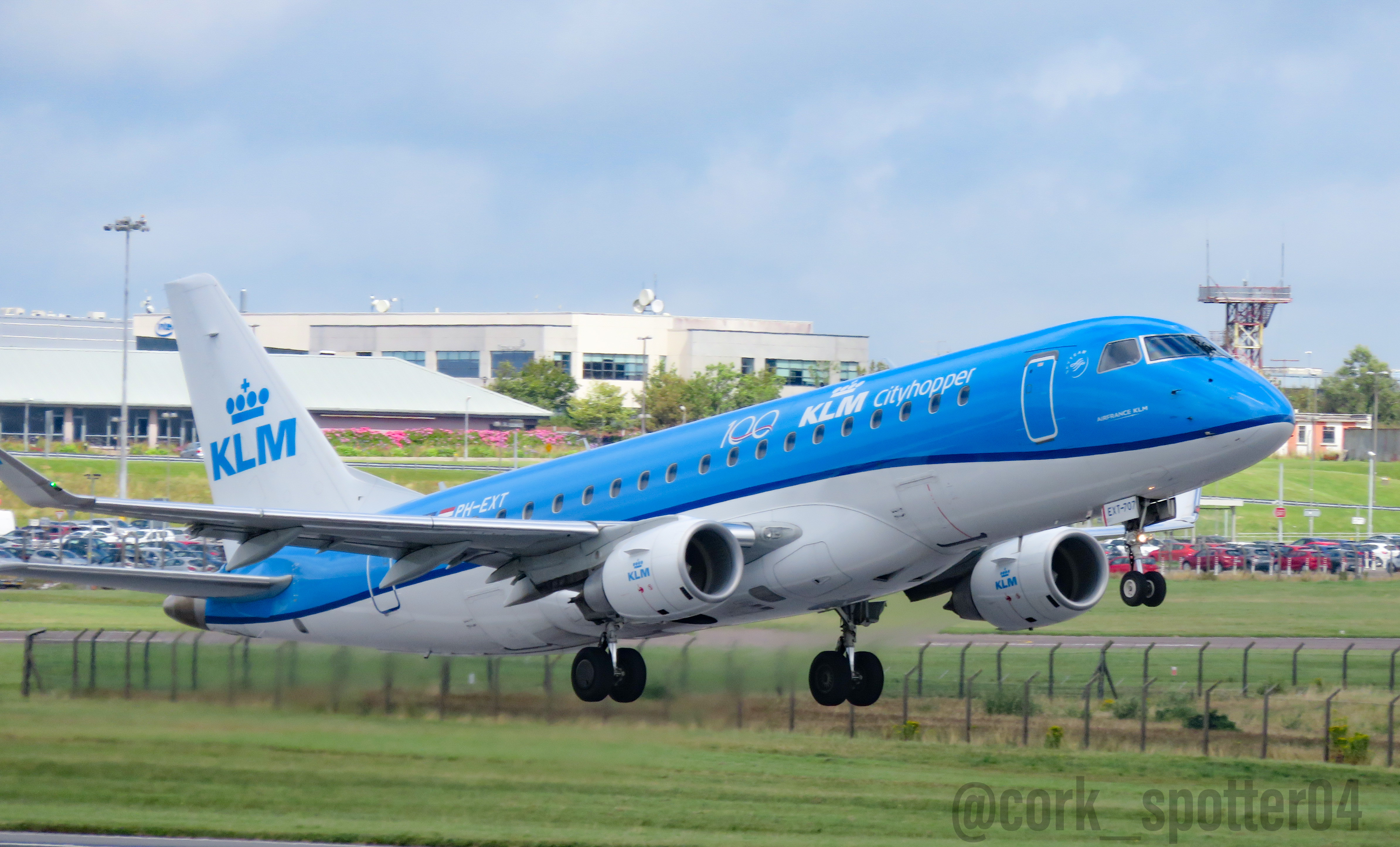Full size: KLM CityHopper Embraer E175 PH-EXT at Cork Airport