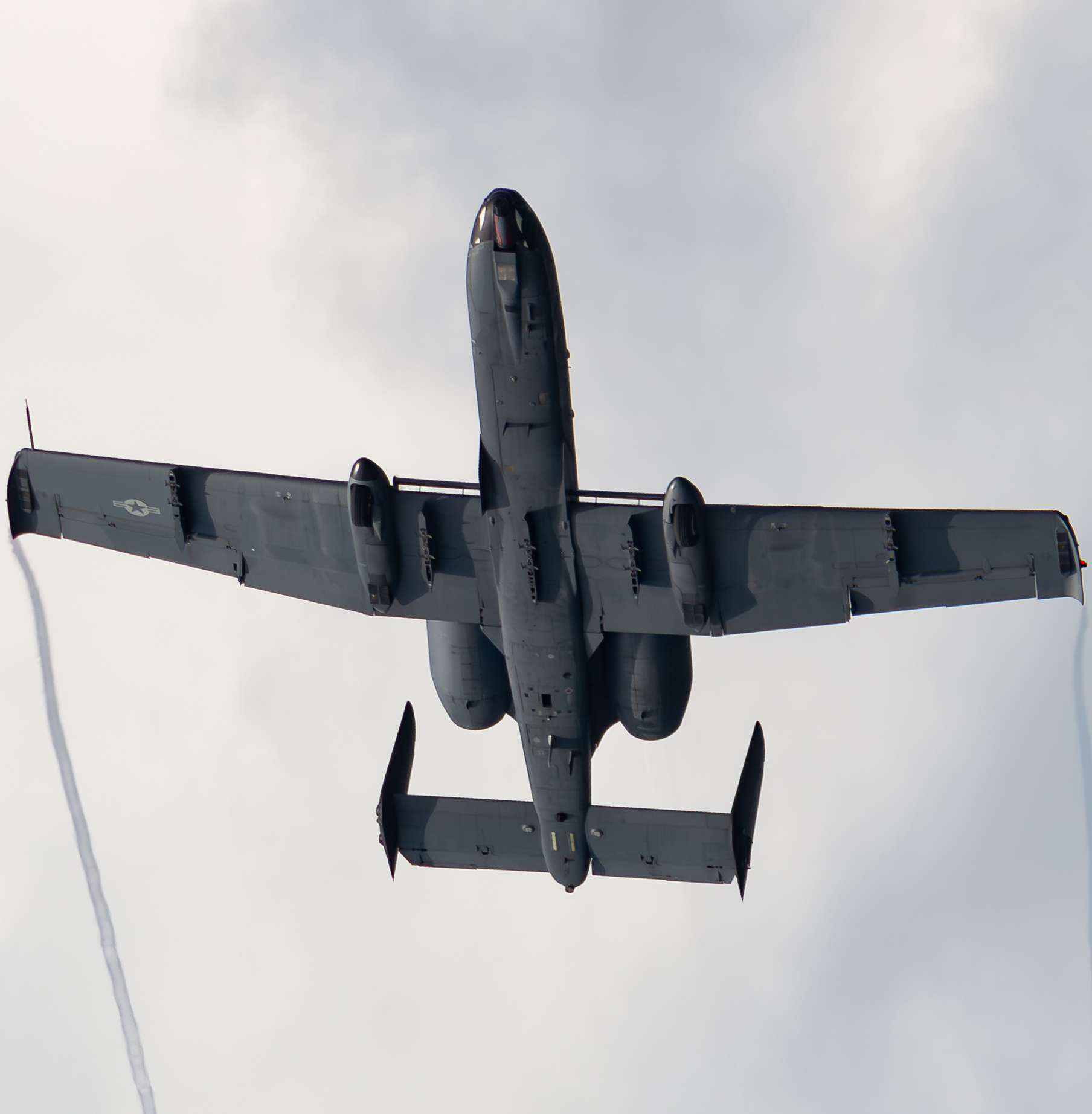 Full size: USAF - United States Air Force Fairchild A-10 Thunderbolt 80-0244 at Cleveland Burke Lakefront Airport