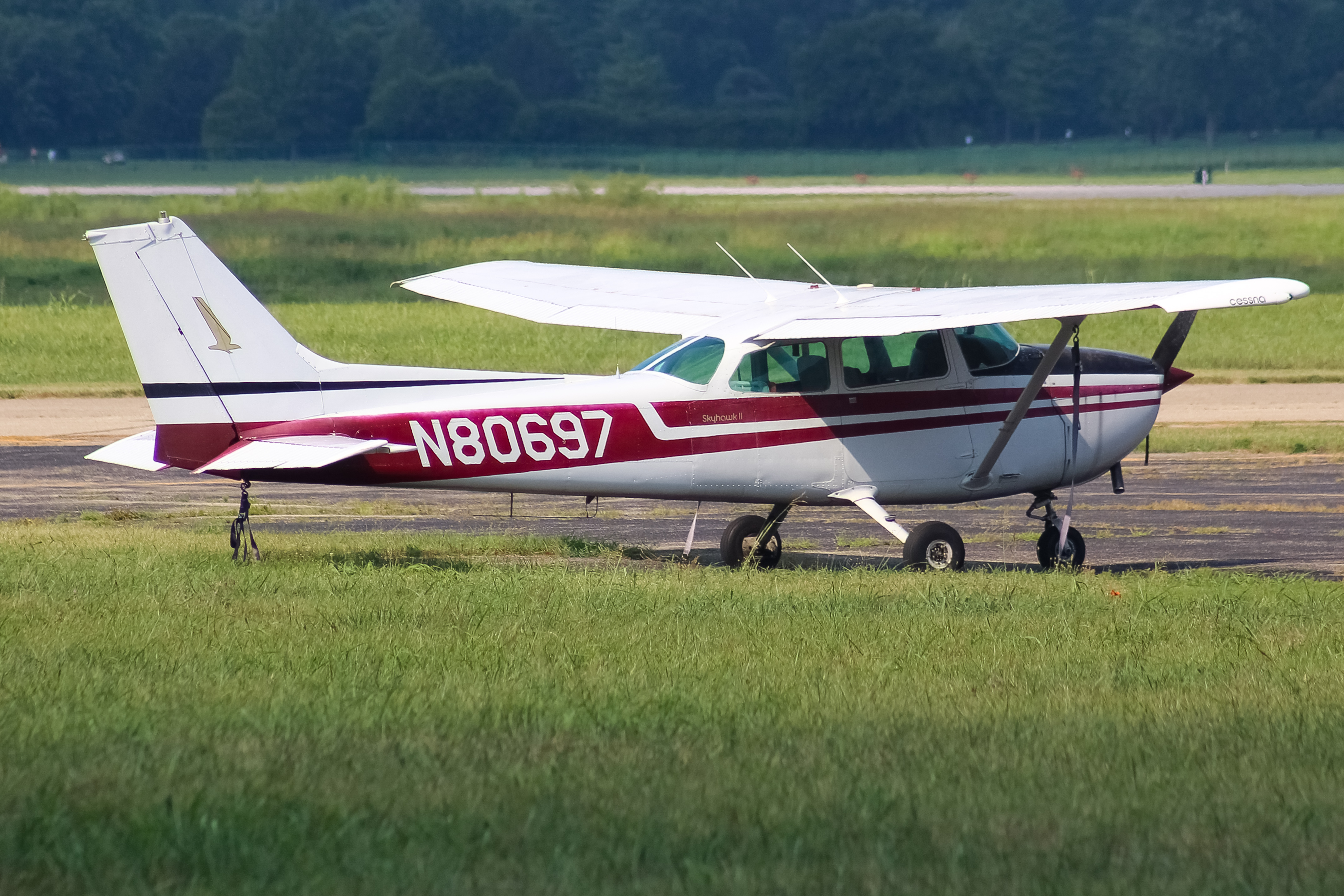Full size: PRIVATE  Cessna 172 N80697 at Cincinnati Municipal Airport/Lunken Field