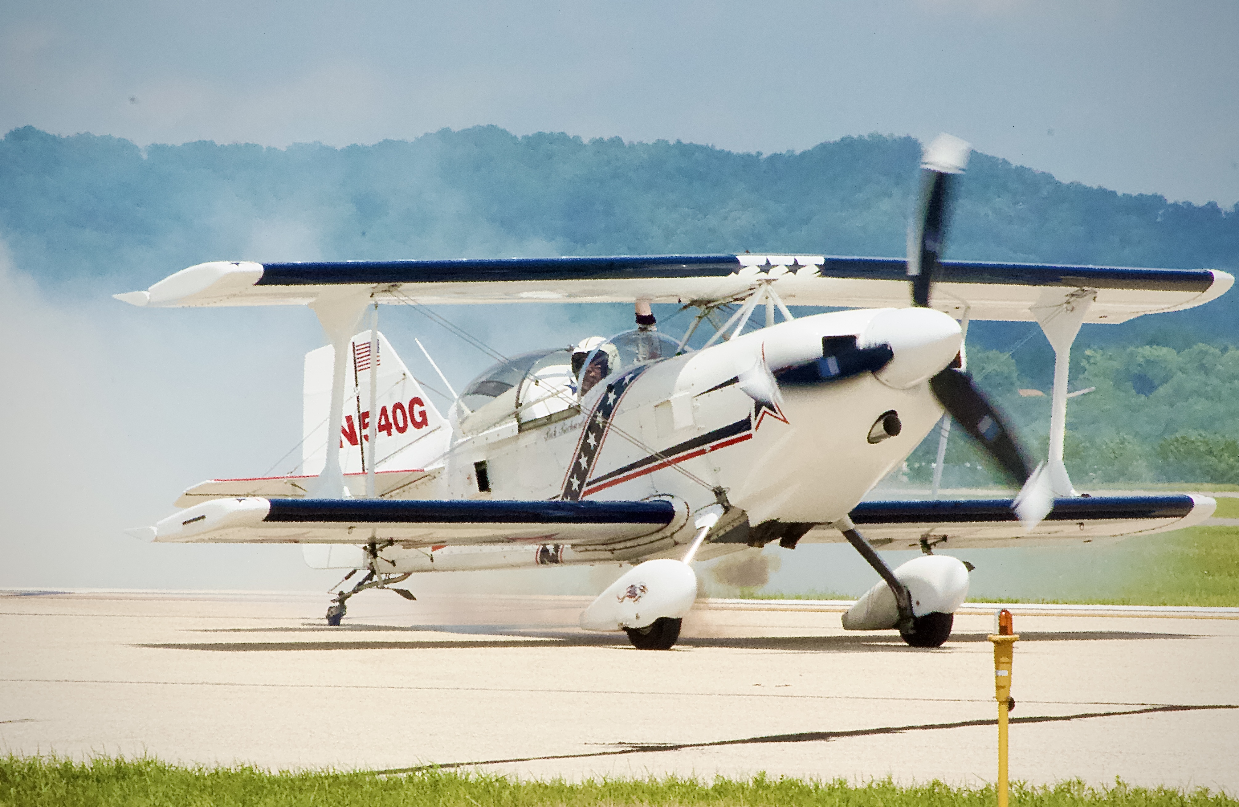 Full size: PRIVATE Dodge Douglas Machaira N540G at La Crosse Regional Airport
