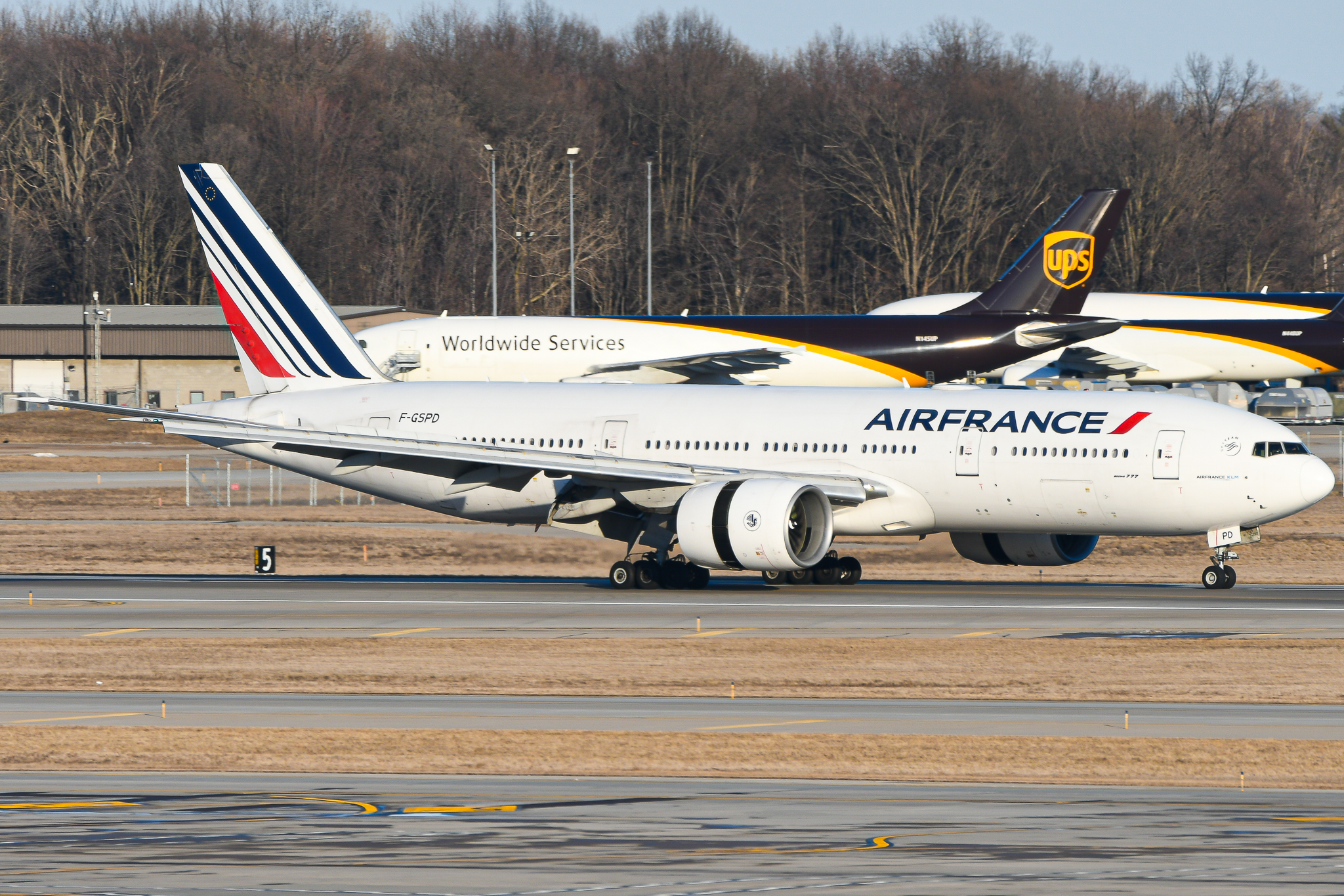 Full size: Air France Boeing 777-200ER F-GSPD at Detroit Metro Wayne County Airport