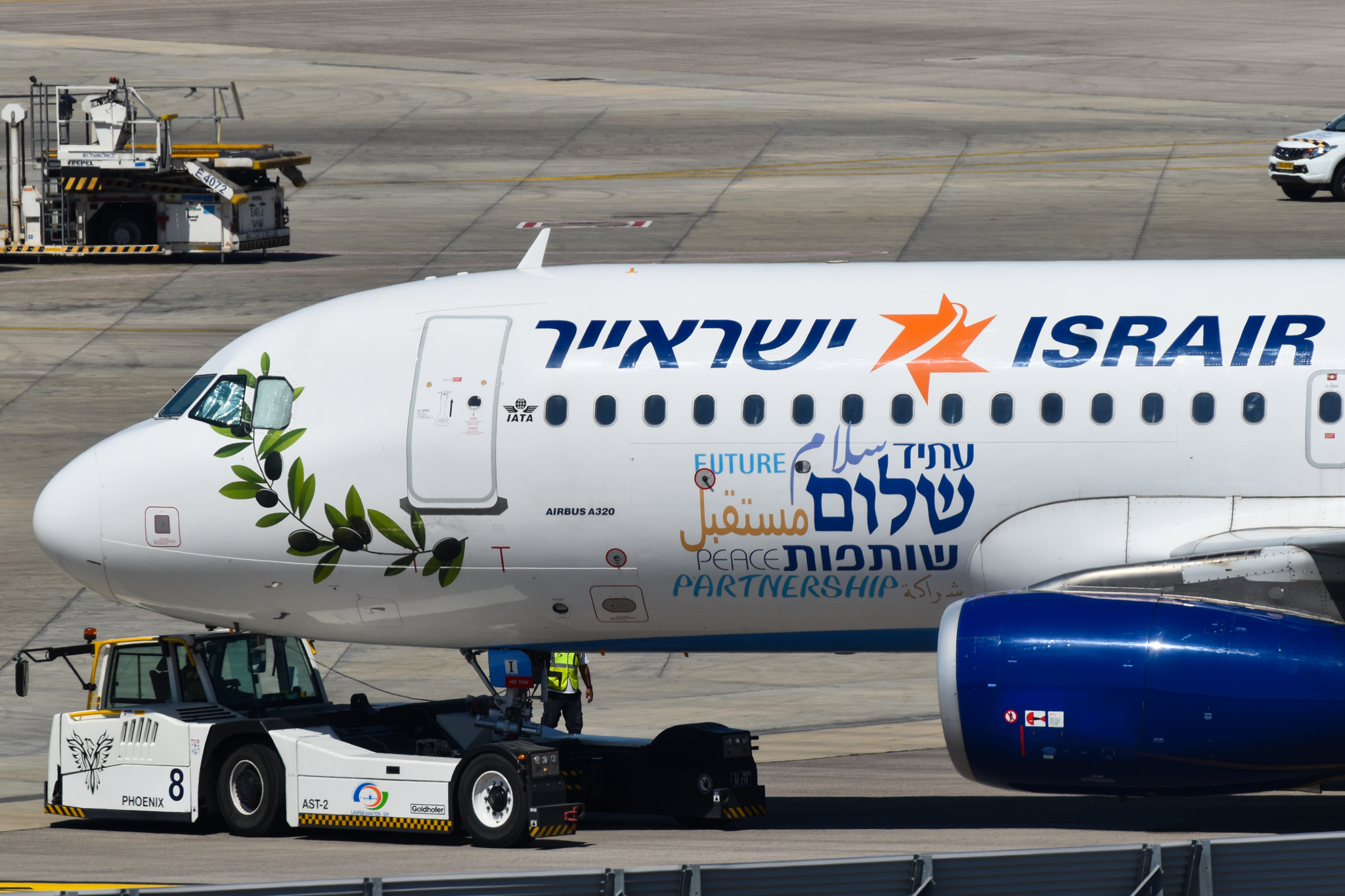 Full size: Israir Airbus A320 4X-ABF at Tel Aviv-Ben Gurion Airport