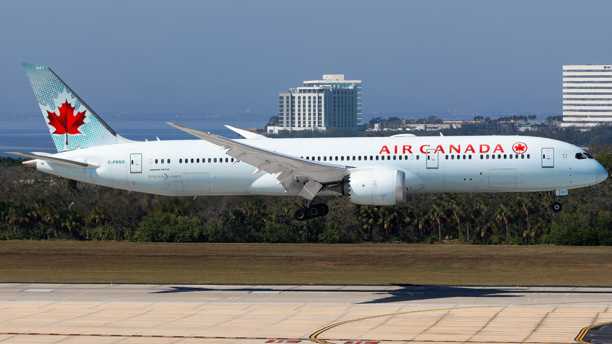 Full size: Air Canada Boeing 787-9 C-FRSO at Tampa International Airport