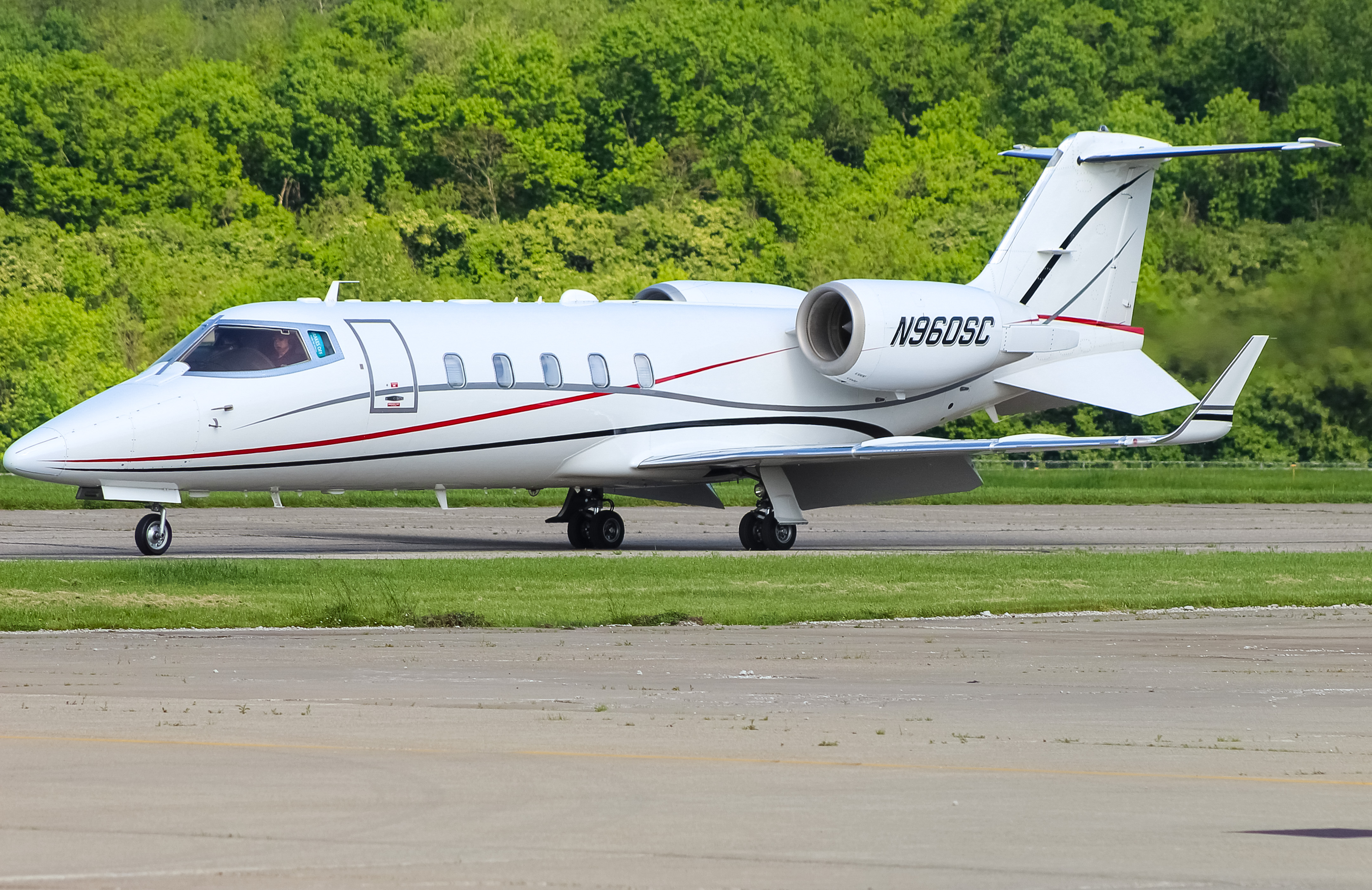 Full size: PRIVATE  Learjet 60 N960SC at Cincinnati Municipal Airport/Lunken Field