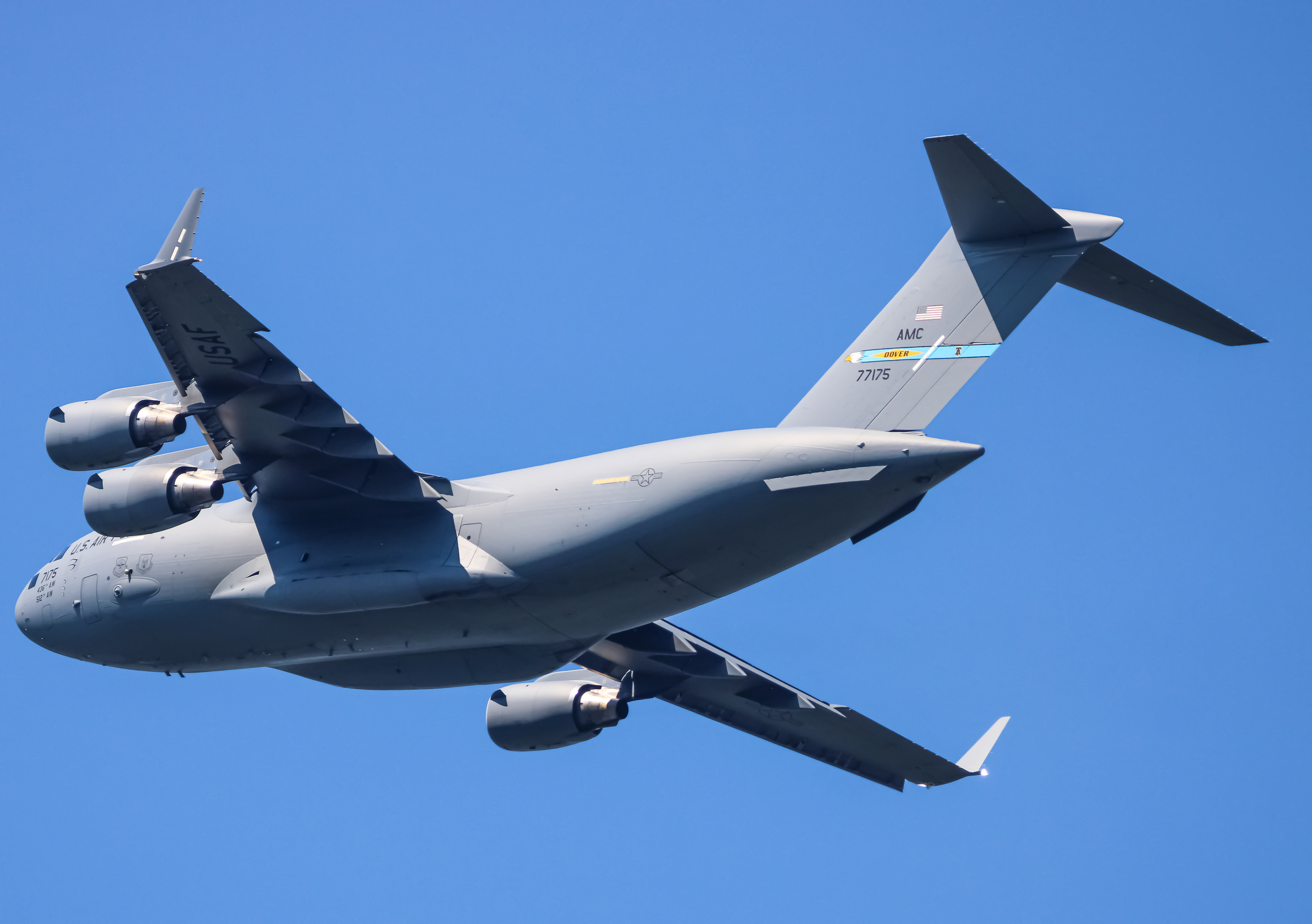 Full size: USAF - United States Air Force Boeing C-17 Globemaster III 07-7175 at Joint Base Andrews