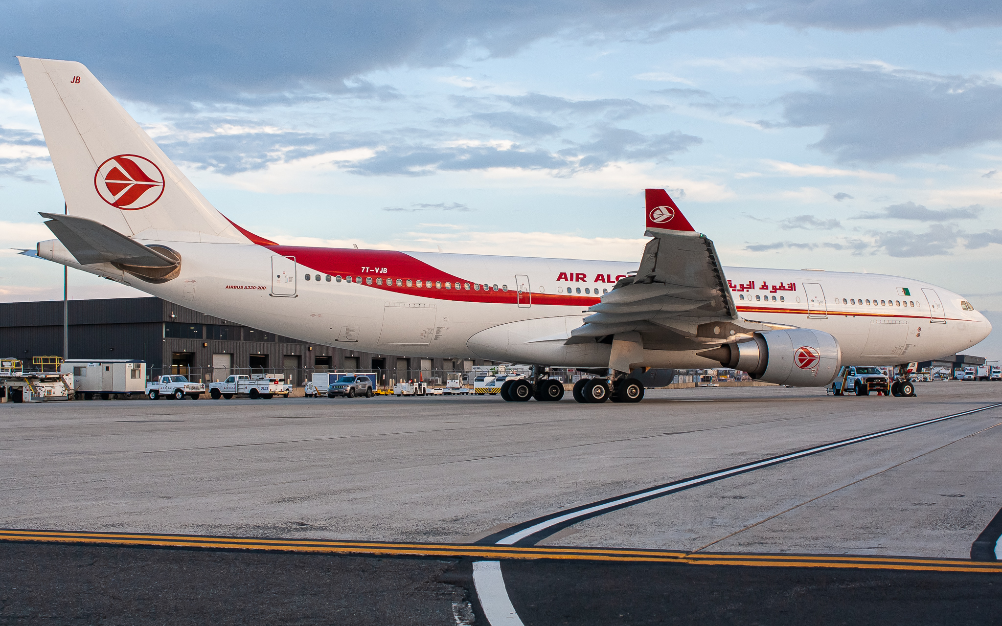 Full size: Air Algerie Airbus A330-200 7T-VJB at Washington Dulles International Airport
