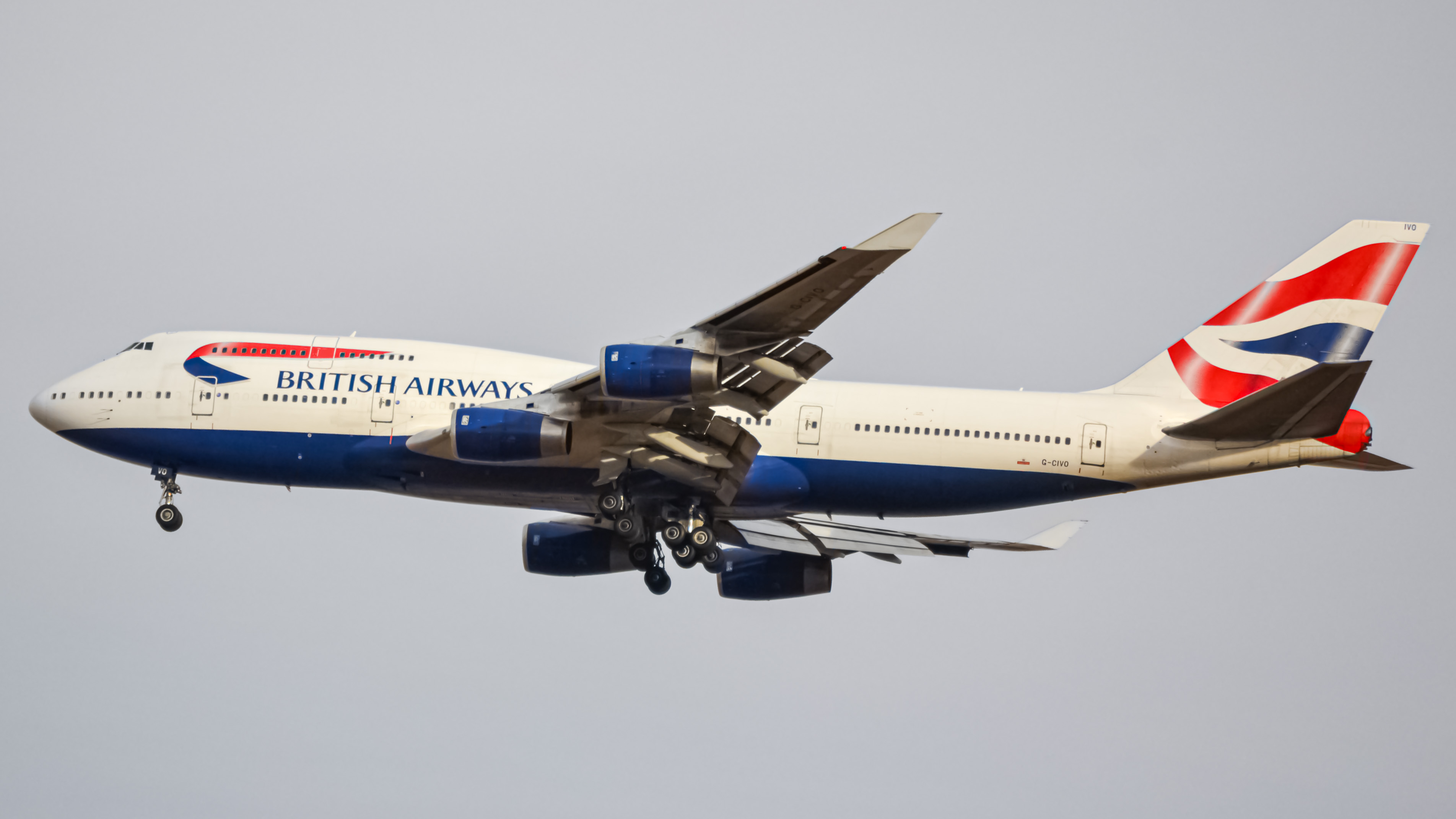 Full size: British Airways  B747-400 G-CIVO at Denver International Airport