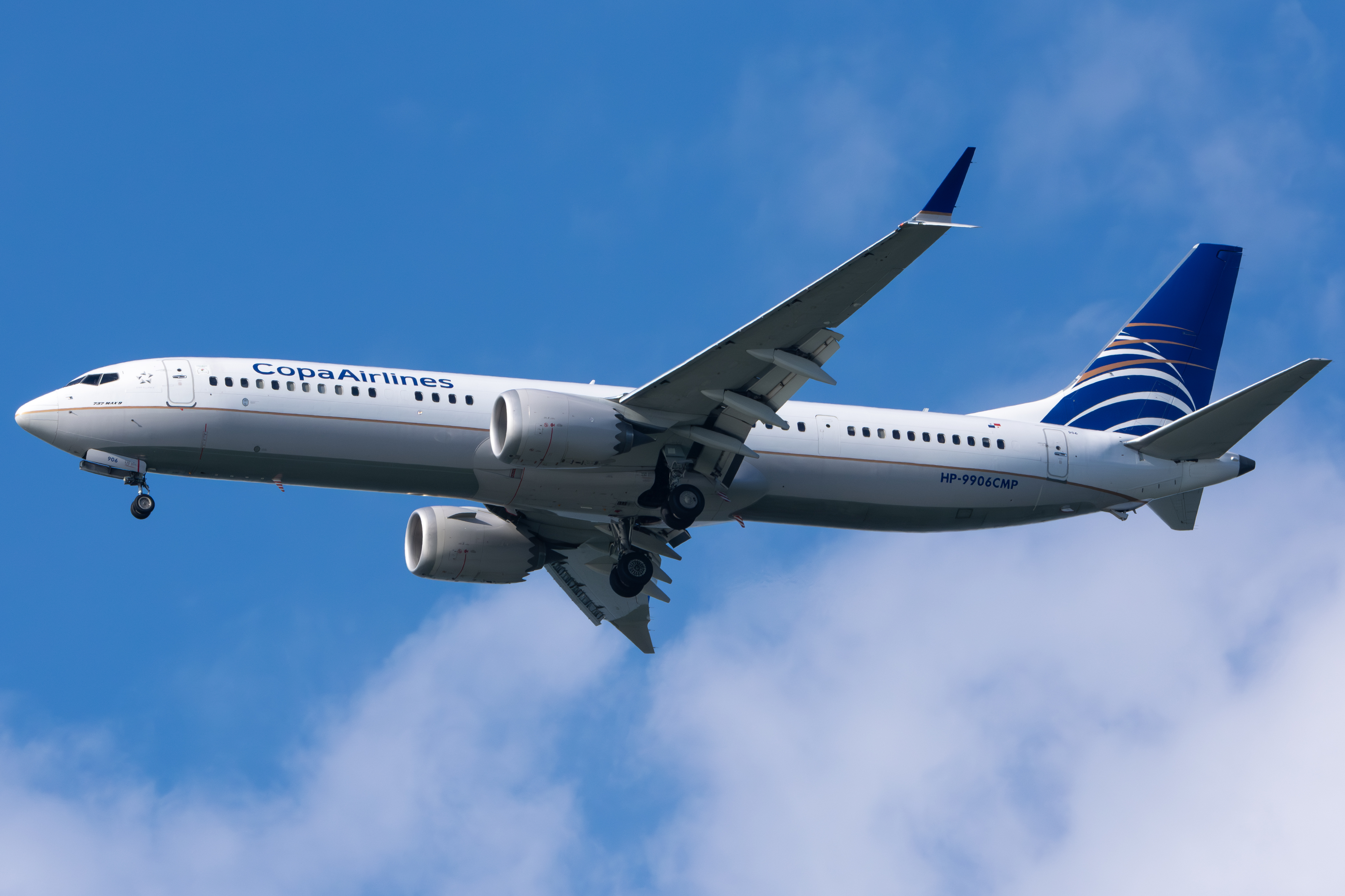 Full size: Copa Airlines Boeing 737 MAX 9 HP-9906CMP at San Francisco International Airport