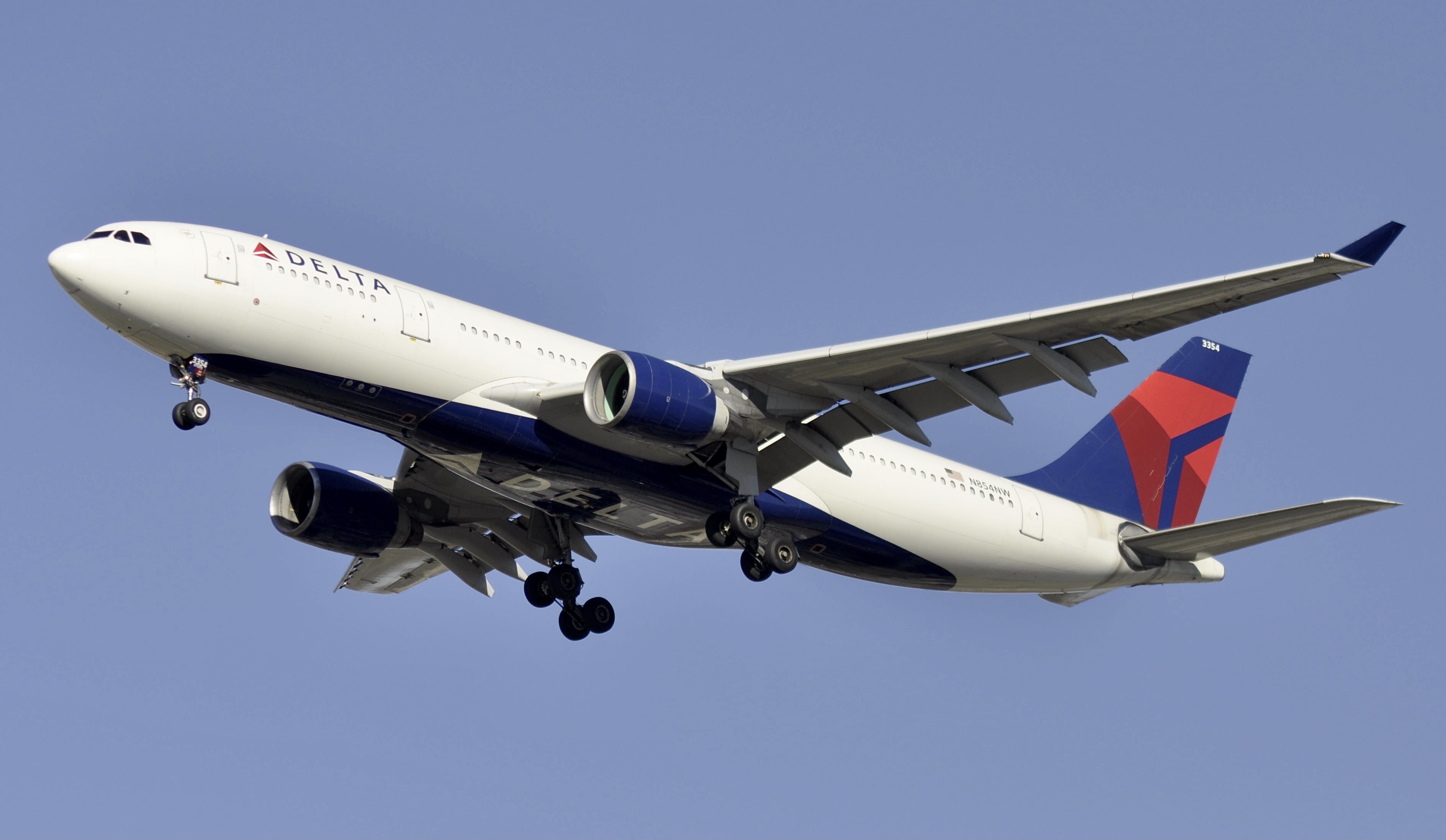 Full size: Delta Airlines A330-223 N854NW at Chicago O'Hare International Airport