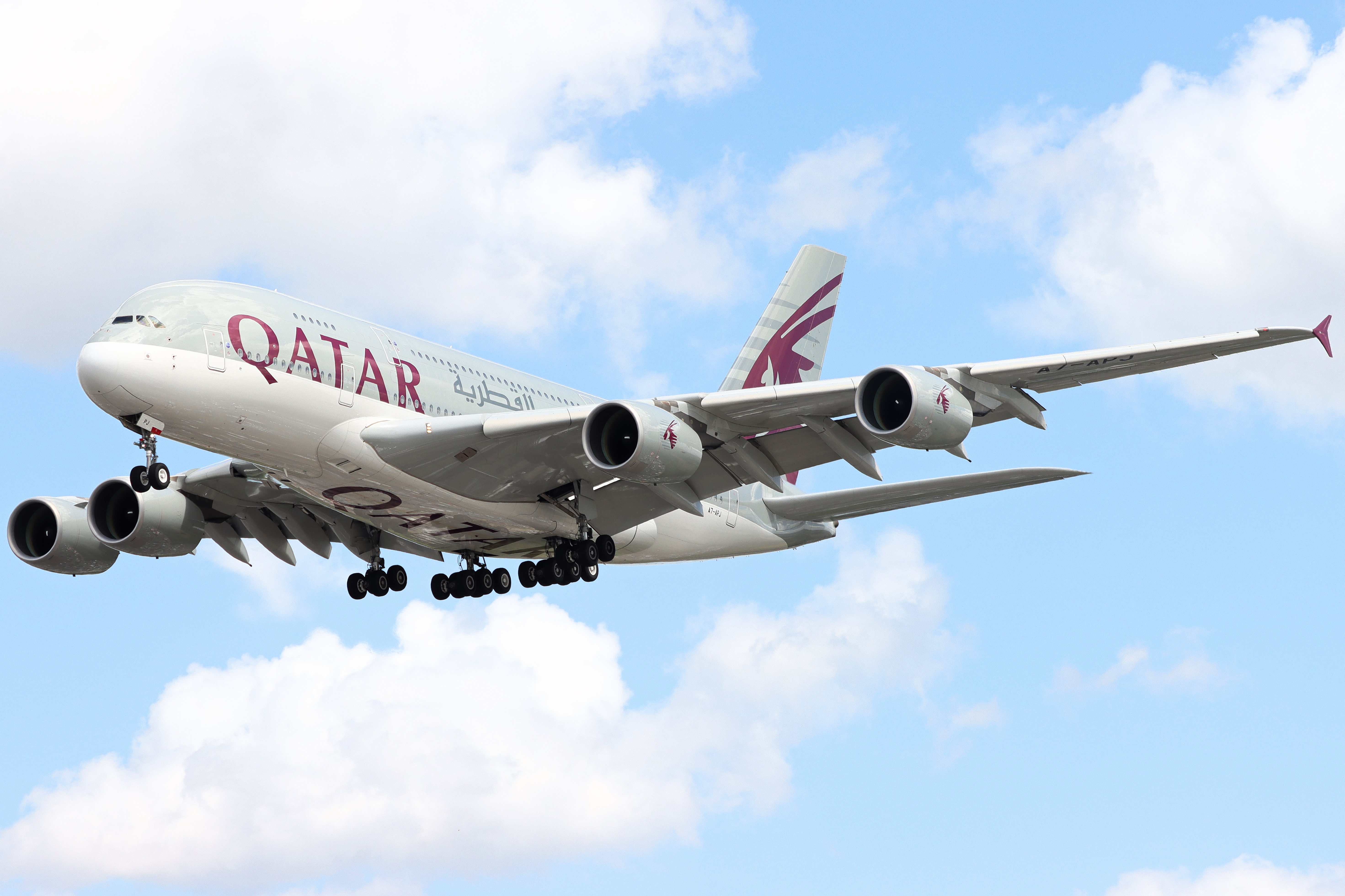 Full size: Qatar Airways Airbus A380-800 A7-APJ at London Heathrow International Airport