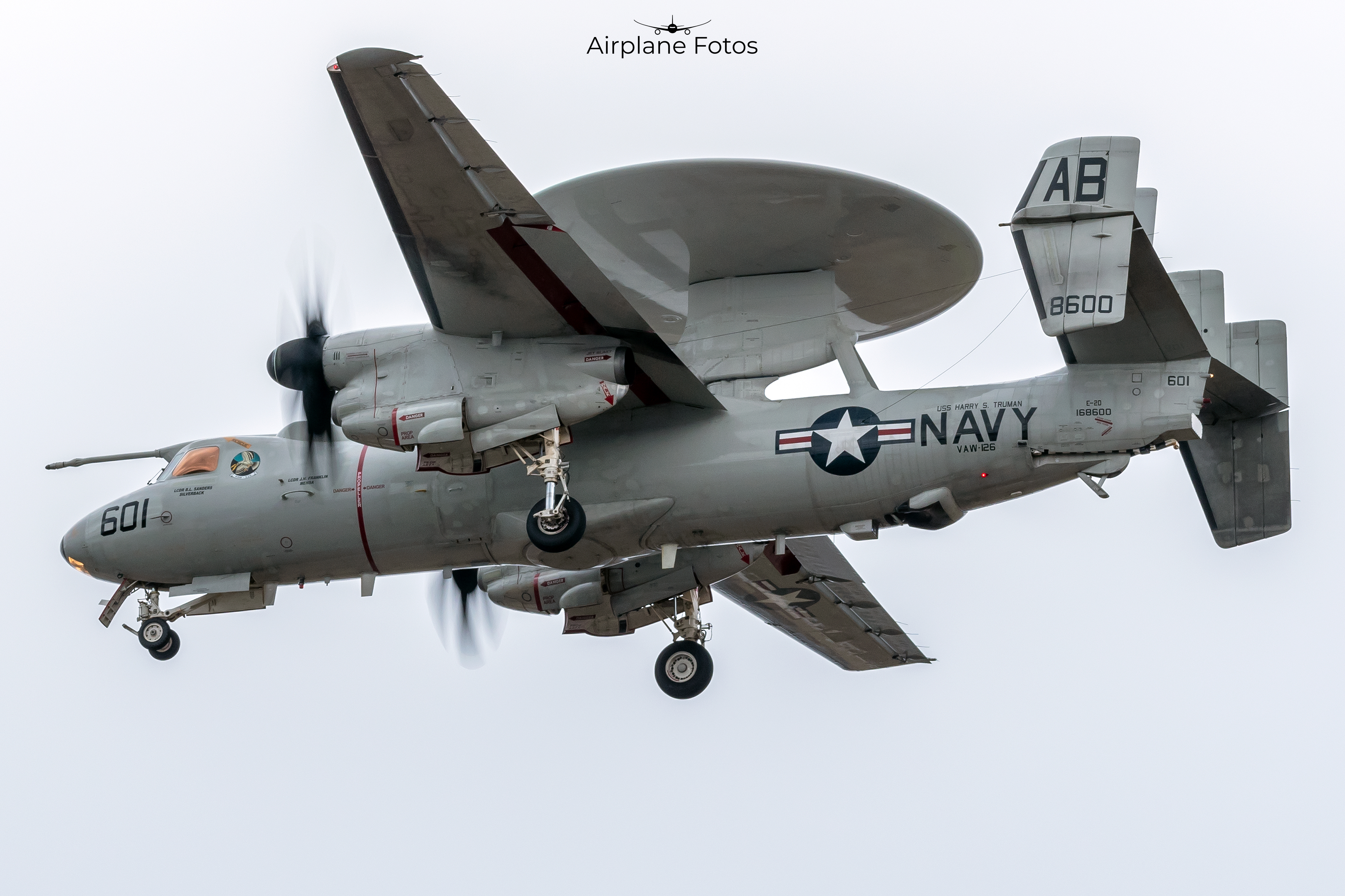 Full size: US Navy Nothrop Grumman E-2D Hawkeye 168600 at Harrisburg International Airport