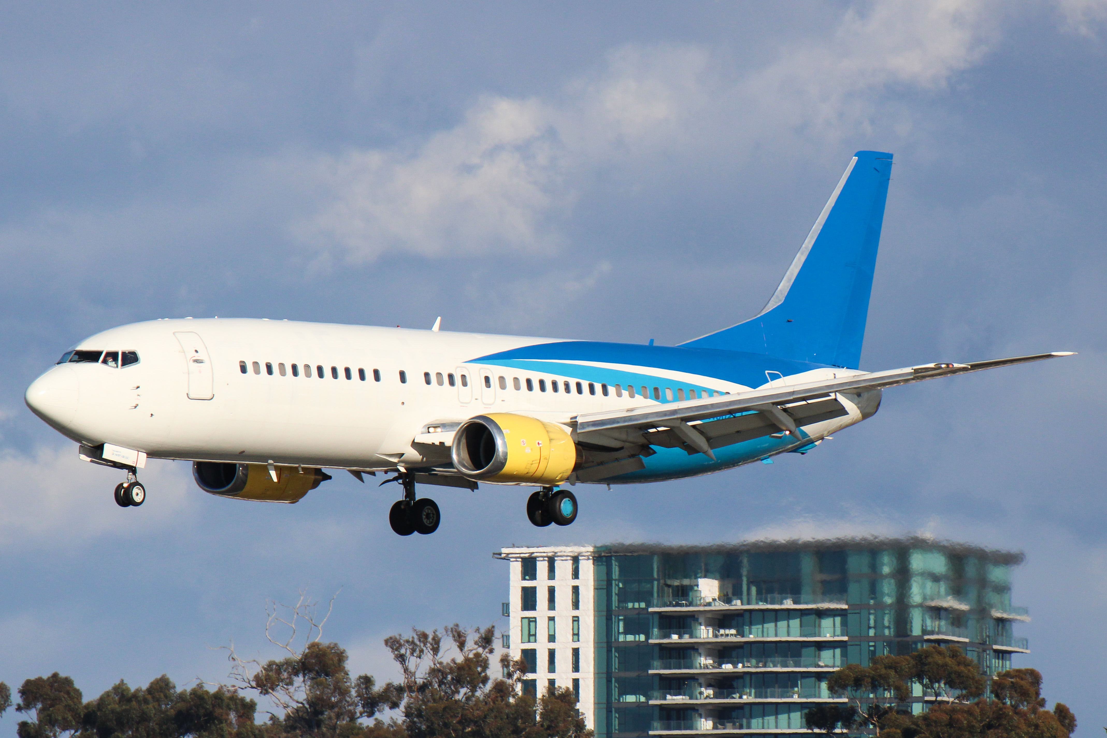 Full size: Swift Air Boeing 737-4B7 N802TJ at San Diego International Airport