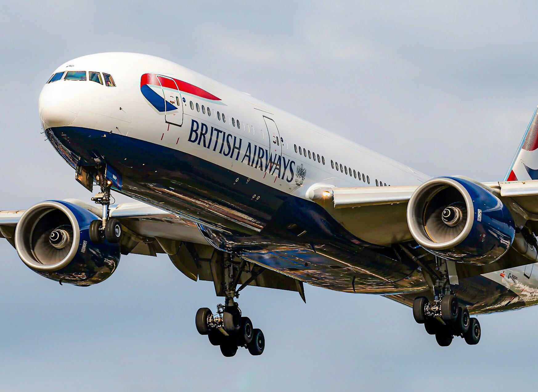 Full size: British Airways Boeing 777-200ER G-YMMP at London Heathrow International Airport
