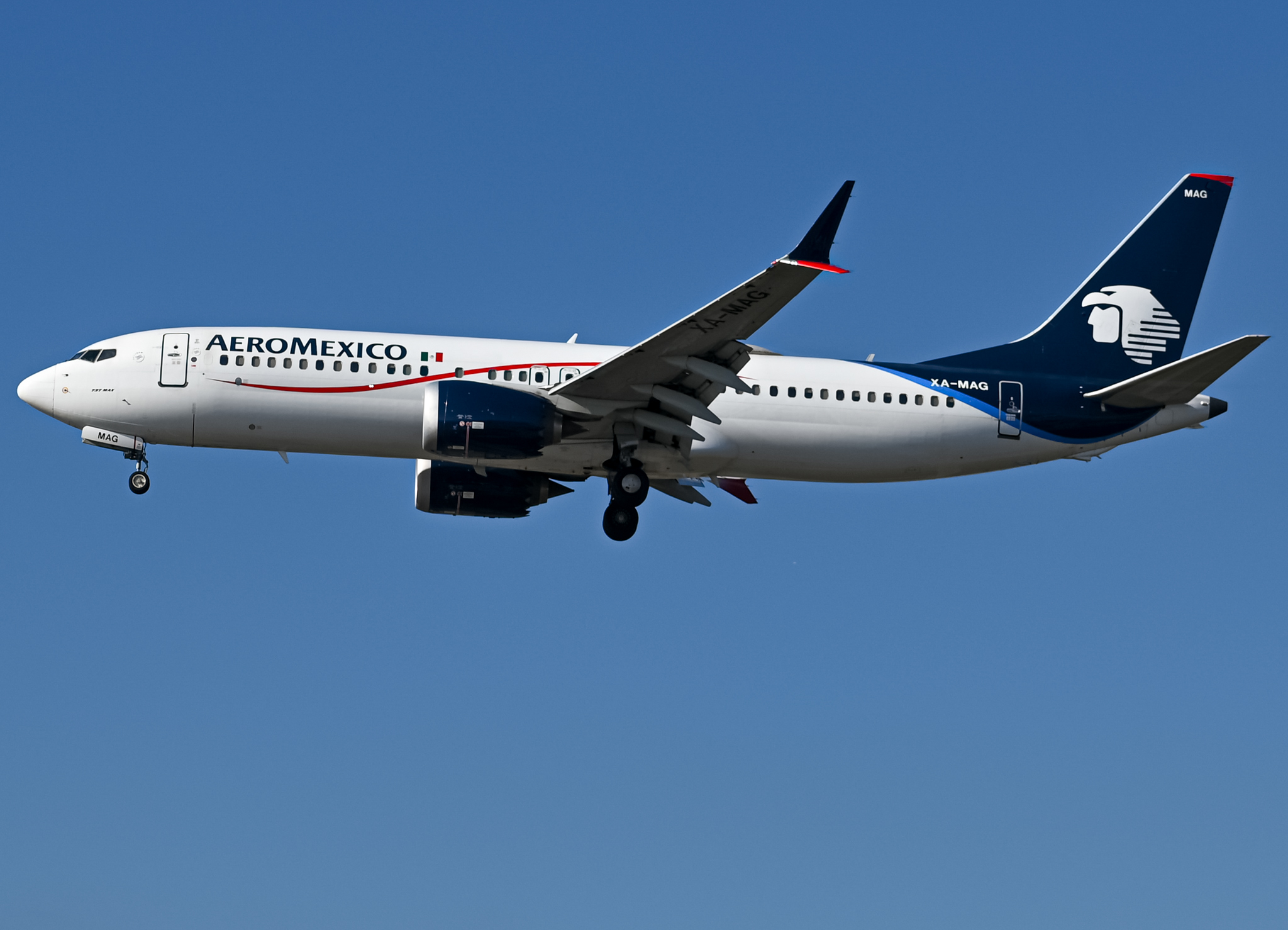 Full size: Aeromexico Boeing 737 MAX 8 XA-MAG at Los Angeles International Airport