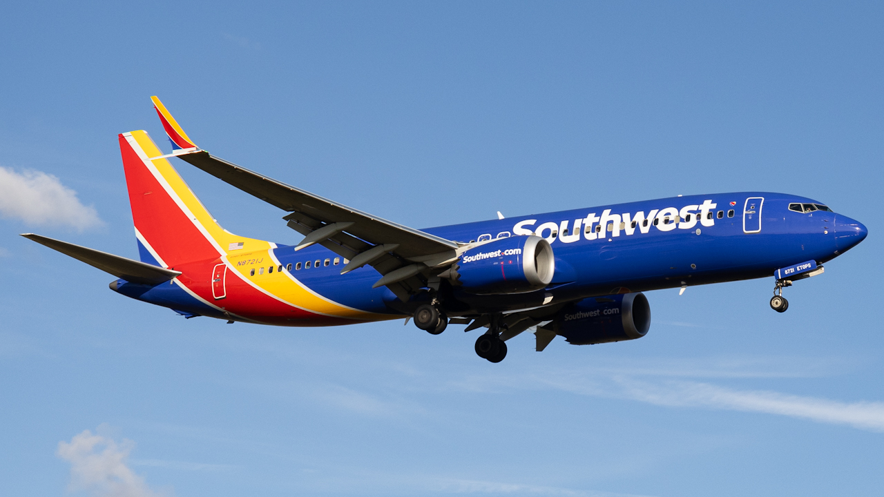 Full size: Southwest Airlines Boeing 737 MAX 8 N8721J at Tampa International Airport