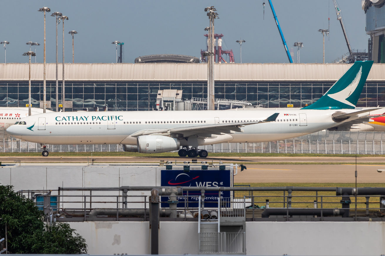 Full size: Cathay Pacific Airbus A330-300 B-LBC at Hong Kong International Airport