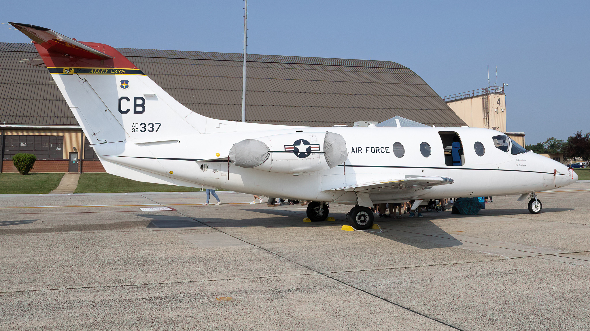 Full size: USAF - United States Air Force Beechcraft T-1 Jayhawk 92-0337 at Joint Base Andrews