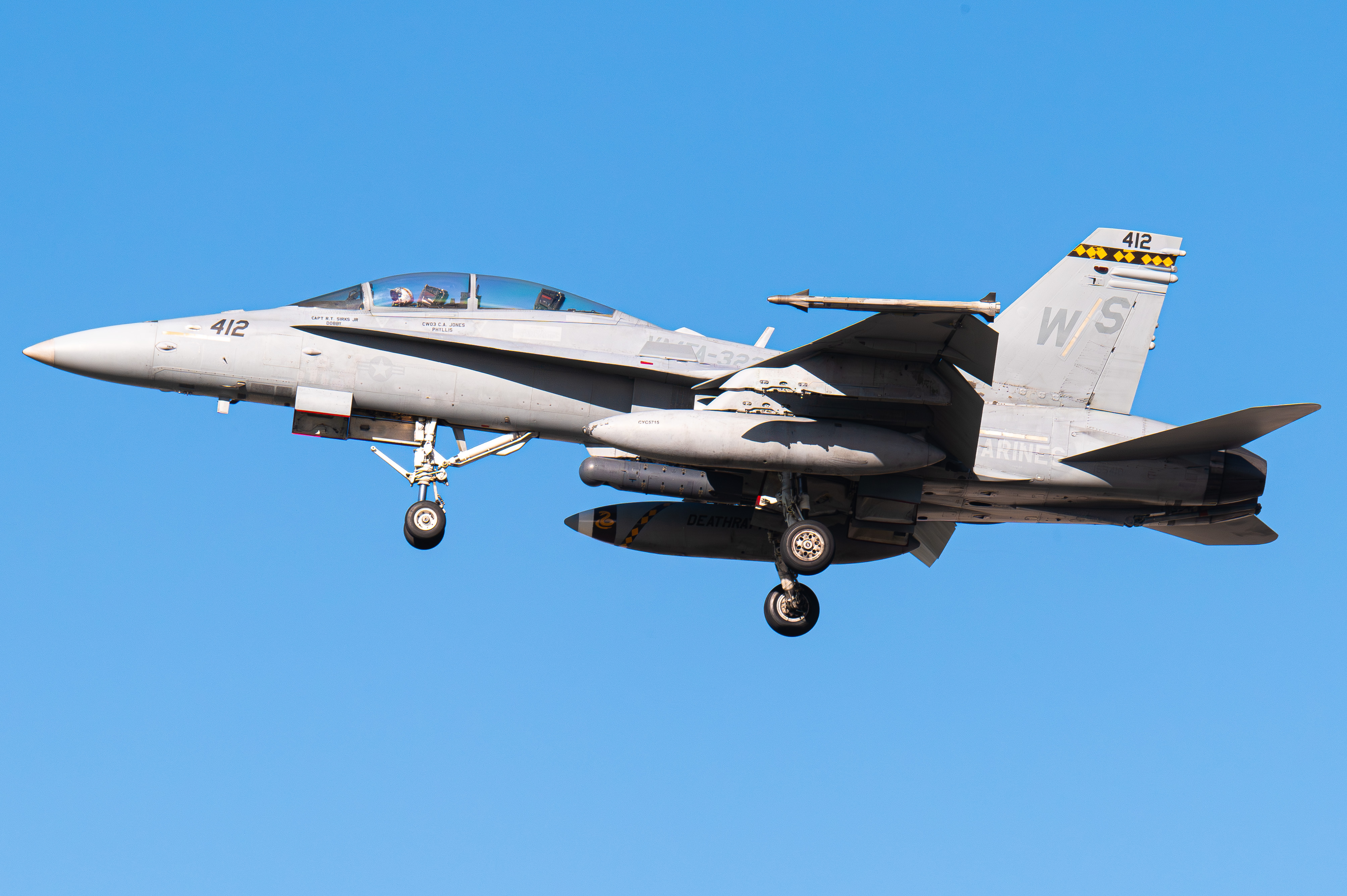 Full size: USMC - United States Marine Corp McDonnel Douglas F/A-18 Hornet 164715 at Brown Field Municipal Airport