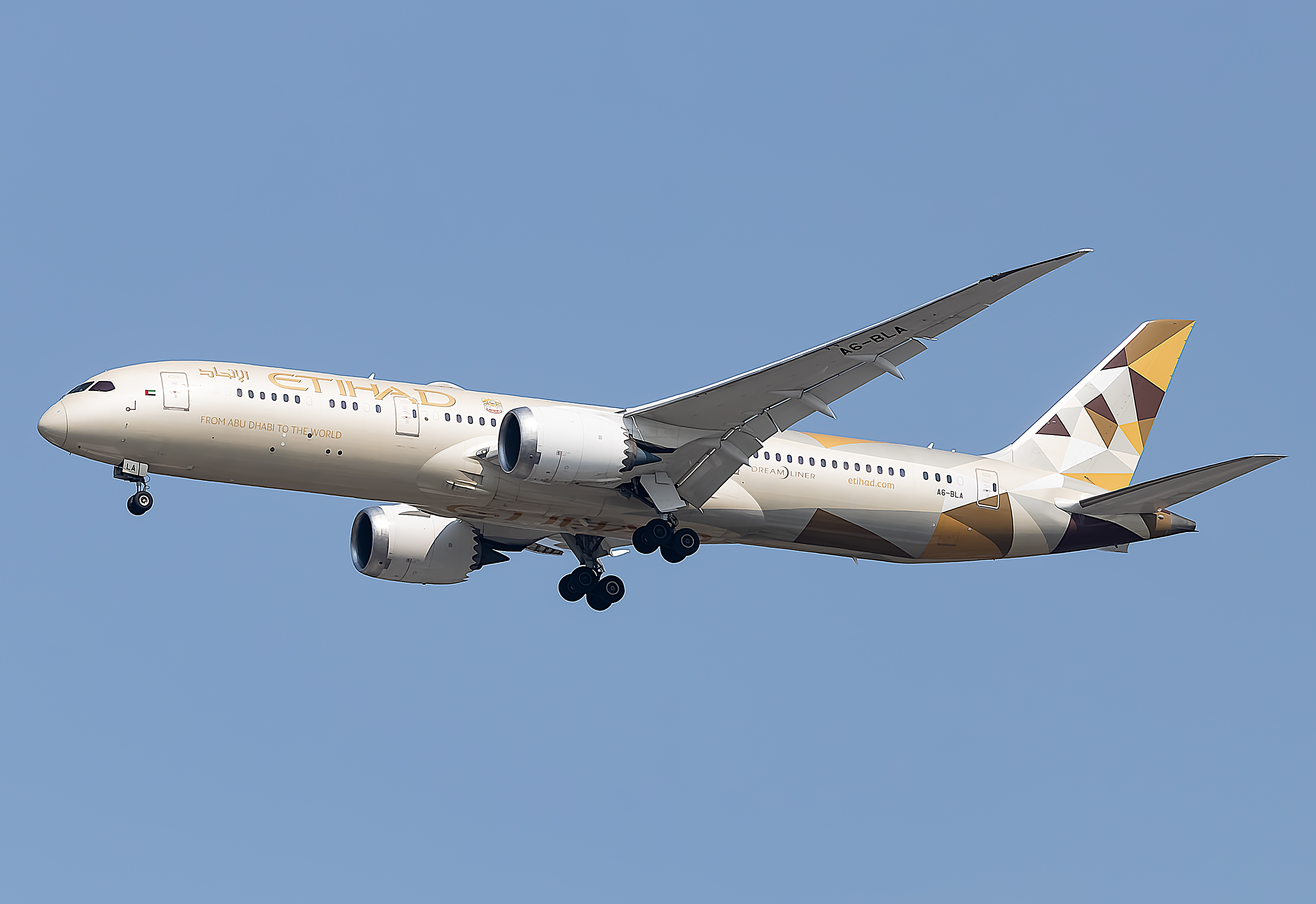Full size: Etihad Airways Boeing 787-9 A6-BLA at Washington Dulles International Airport