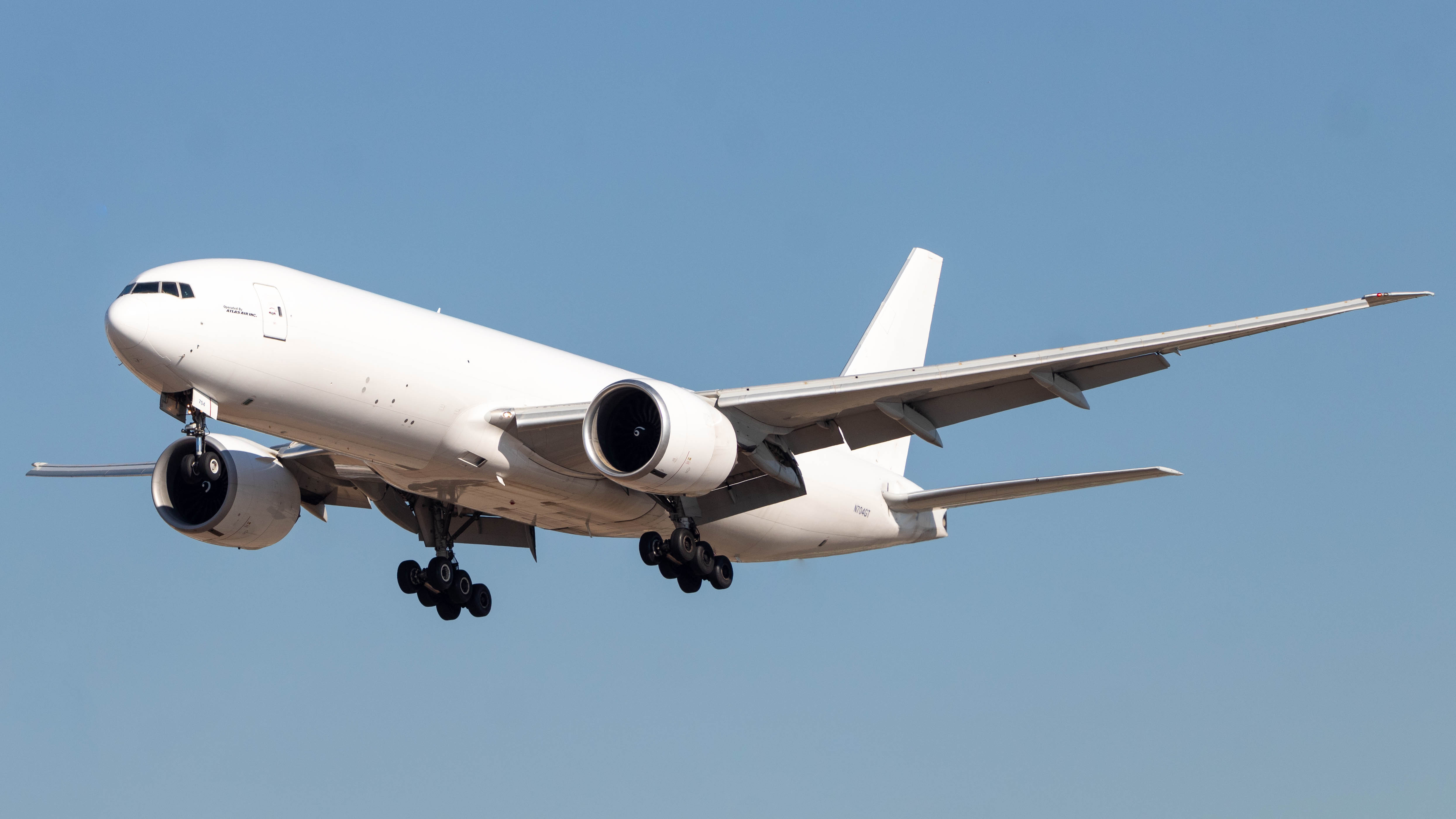 Full size: Southern Air Cargo Boeing 777-F N704GT at Los Angeles International Airport