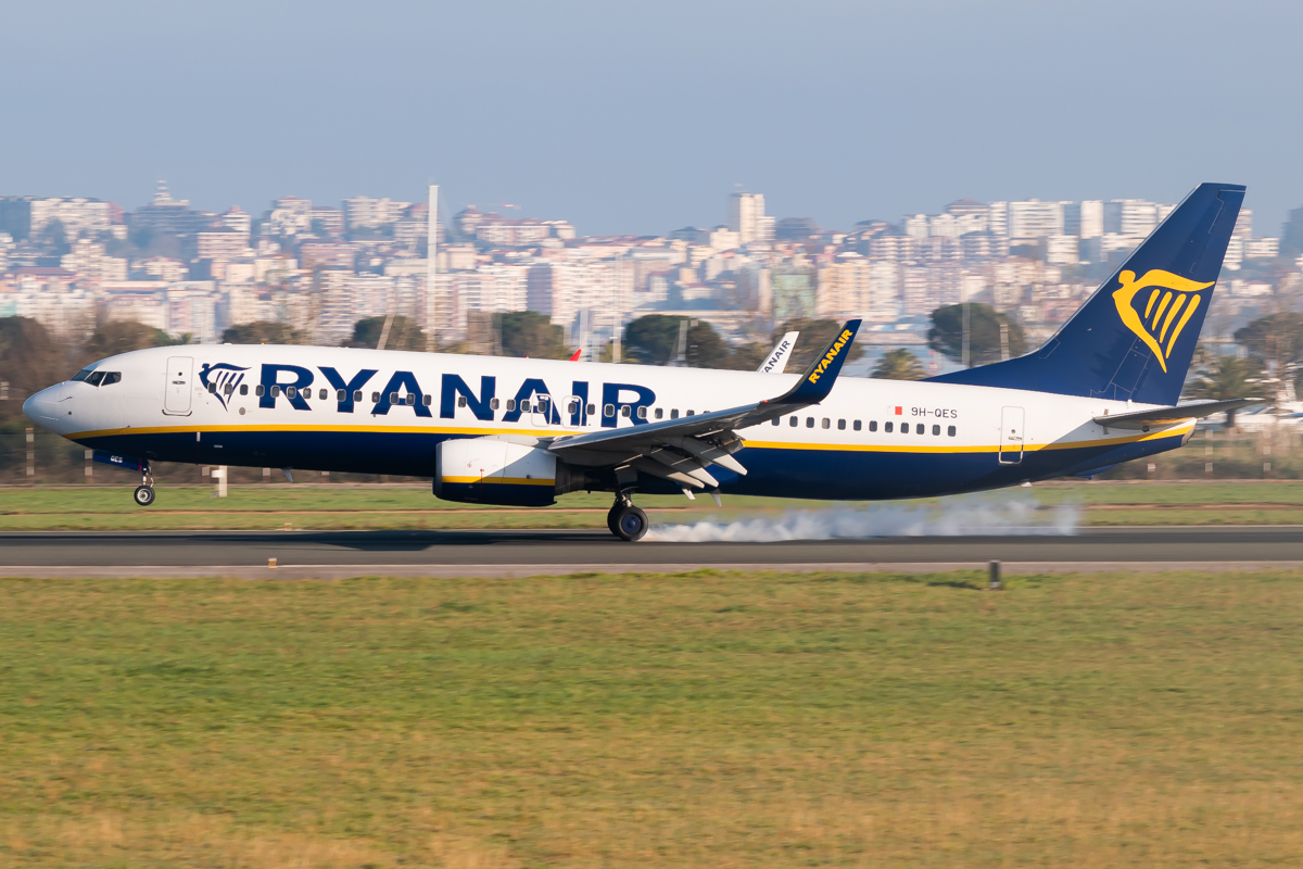 Full size: RyanAir Boeing 737-800 9H-QES at Santander Airport