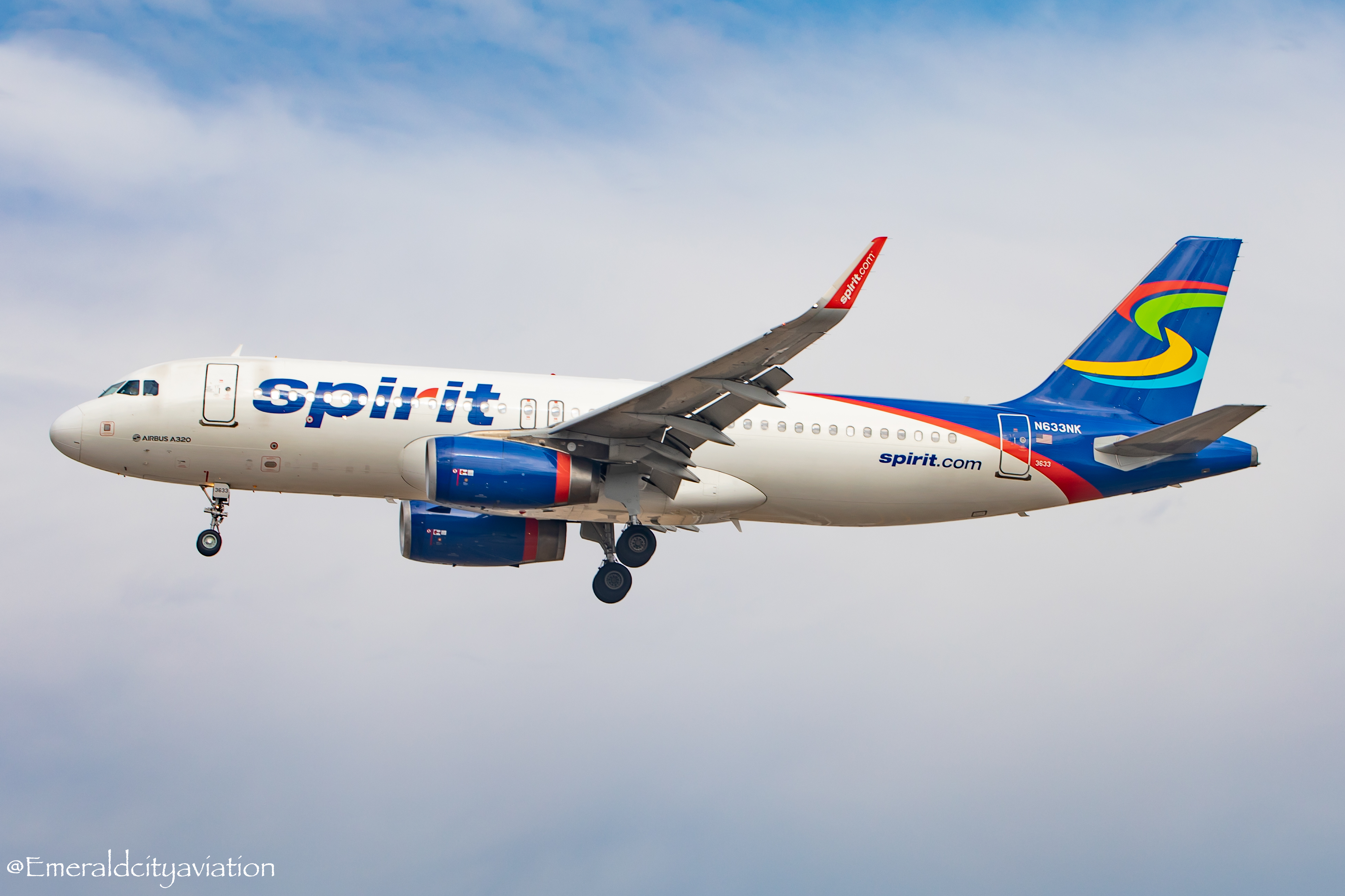 Full size: Spirit Airlines Airbus A320 N633NK at Los Angeles International Airport