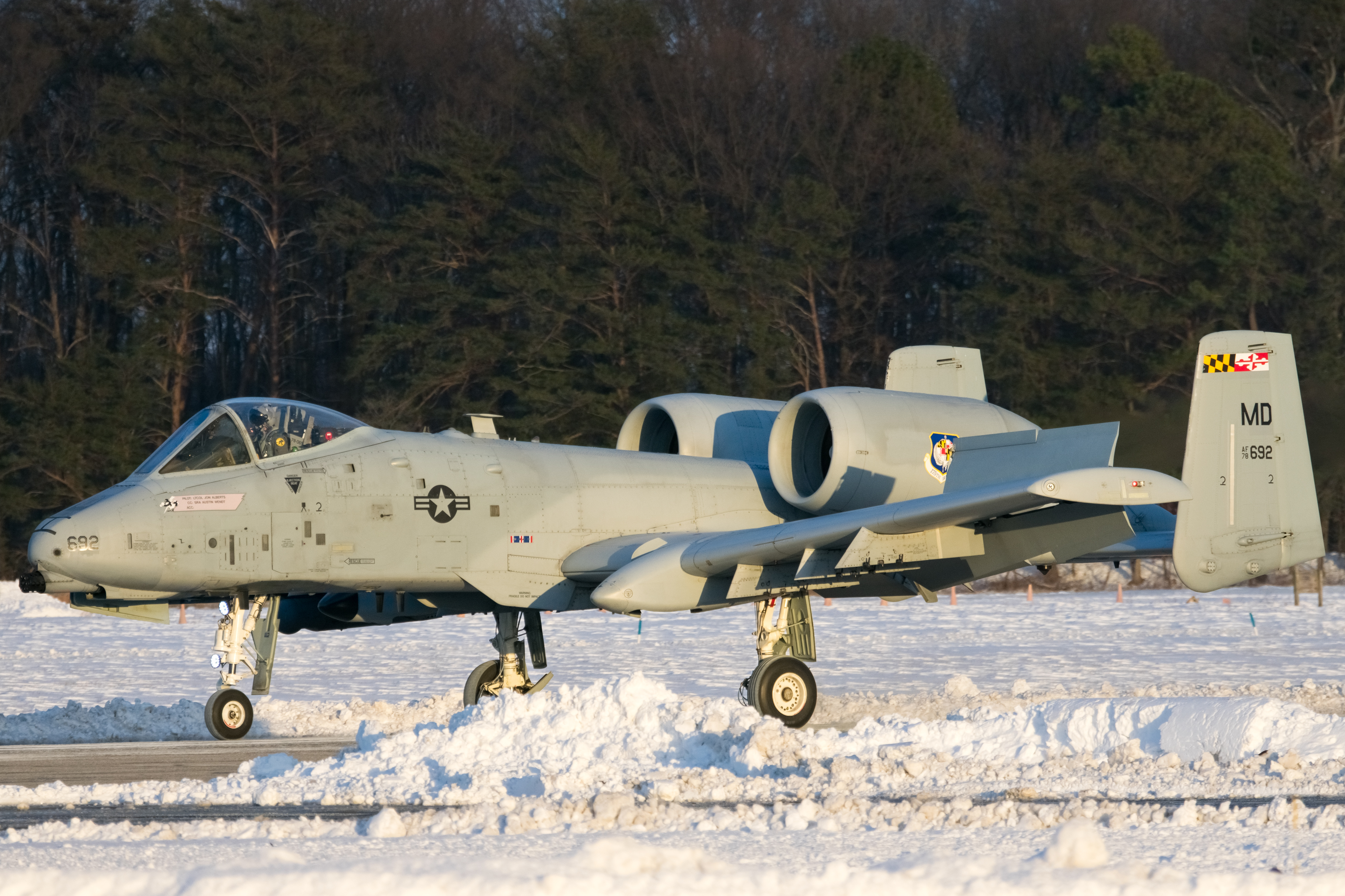 Full size: USAF - United States Air Force Fairchild A-10 Thunderbolt 78-0692 at Martin State Airport