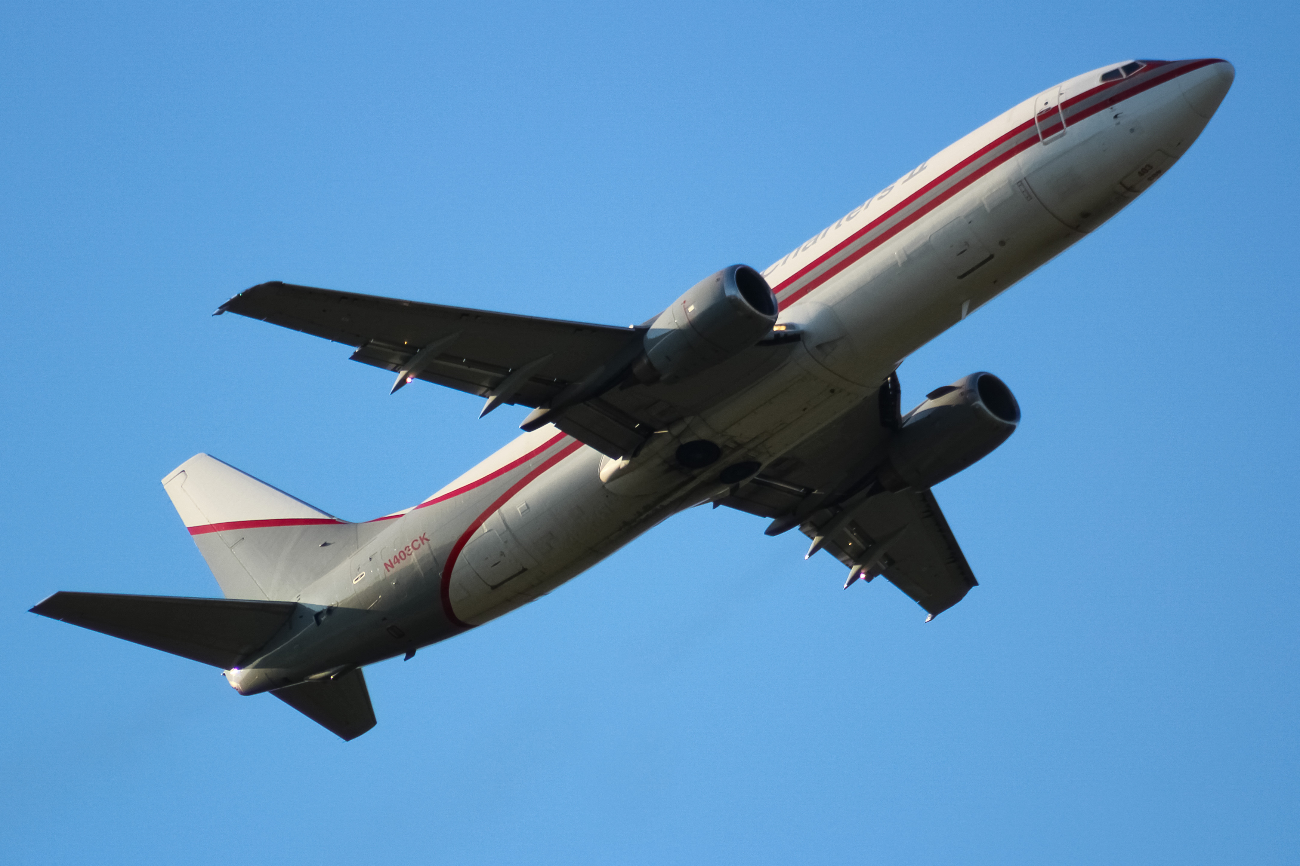 Full size: Kalitta Charters Boeing 737-400F N403CK at Cincinnati/Northern Kentucky International Airport