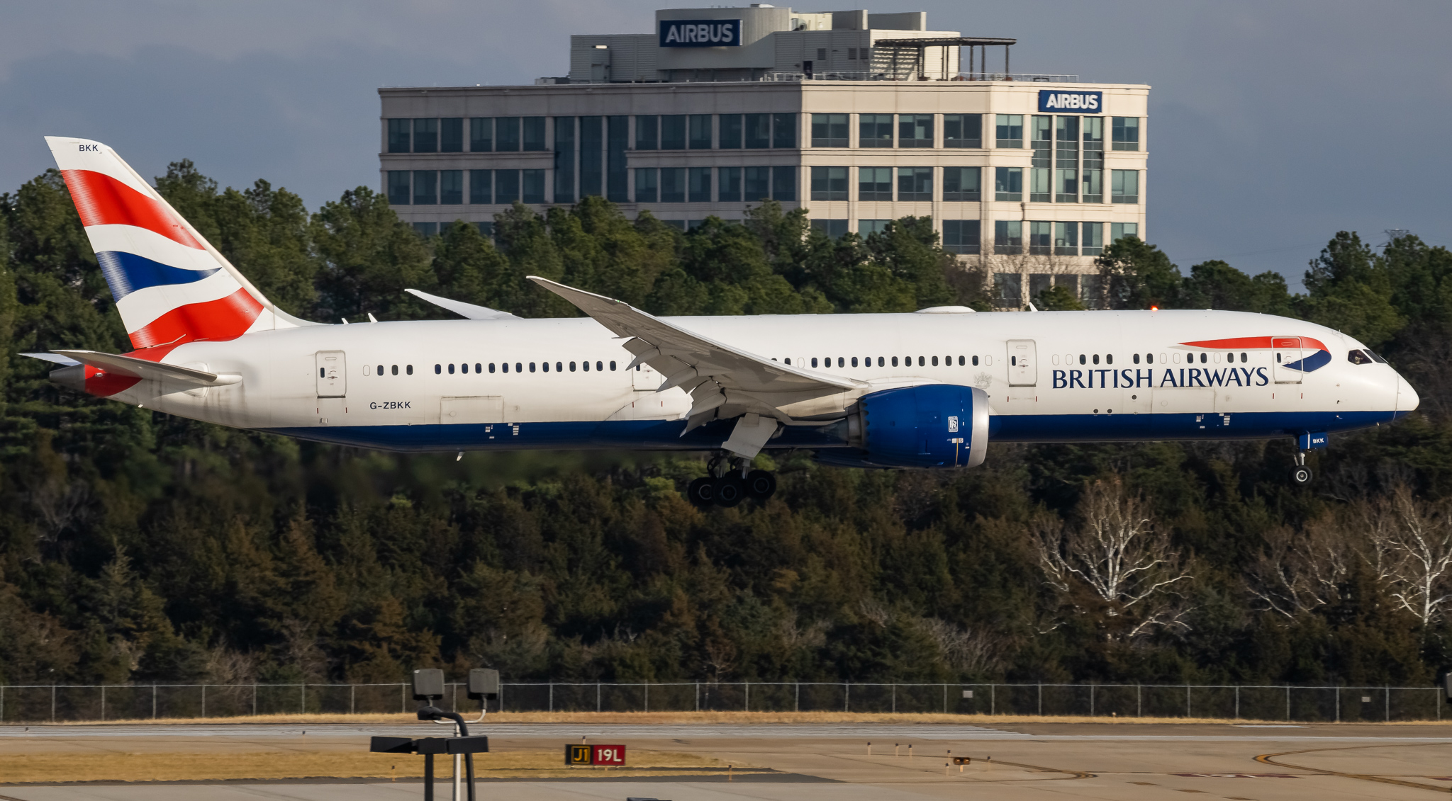 Full size: British Airways Boeing 787-9 G-ZBKK at Washington Dulles International Airport