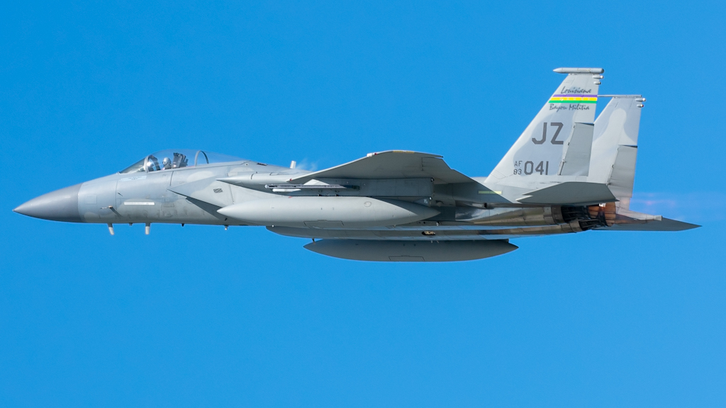 Full size: USAF - United States Air Force McDonnell Douglas F-15 Eagle 83-0041 at Cleveland Burke Lakefront Airport