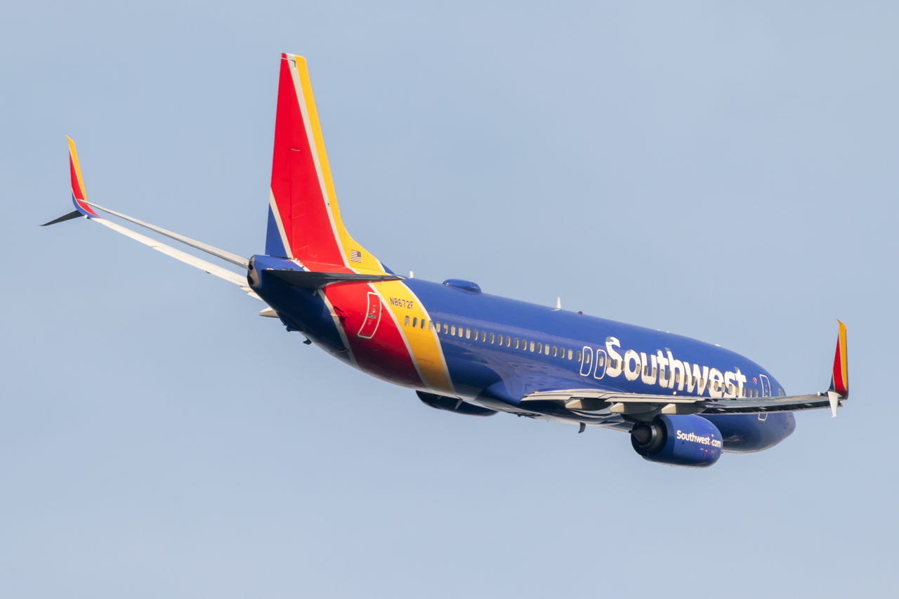 Full size: Southwest Airlines Boeing 737-800 N8672F at Baltimore/Washington International Thurgood Marshall Airport