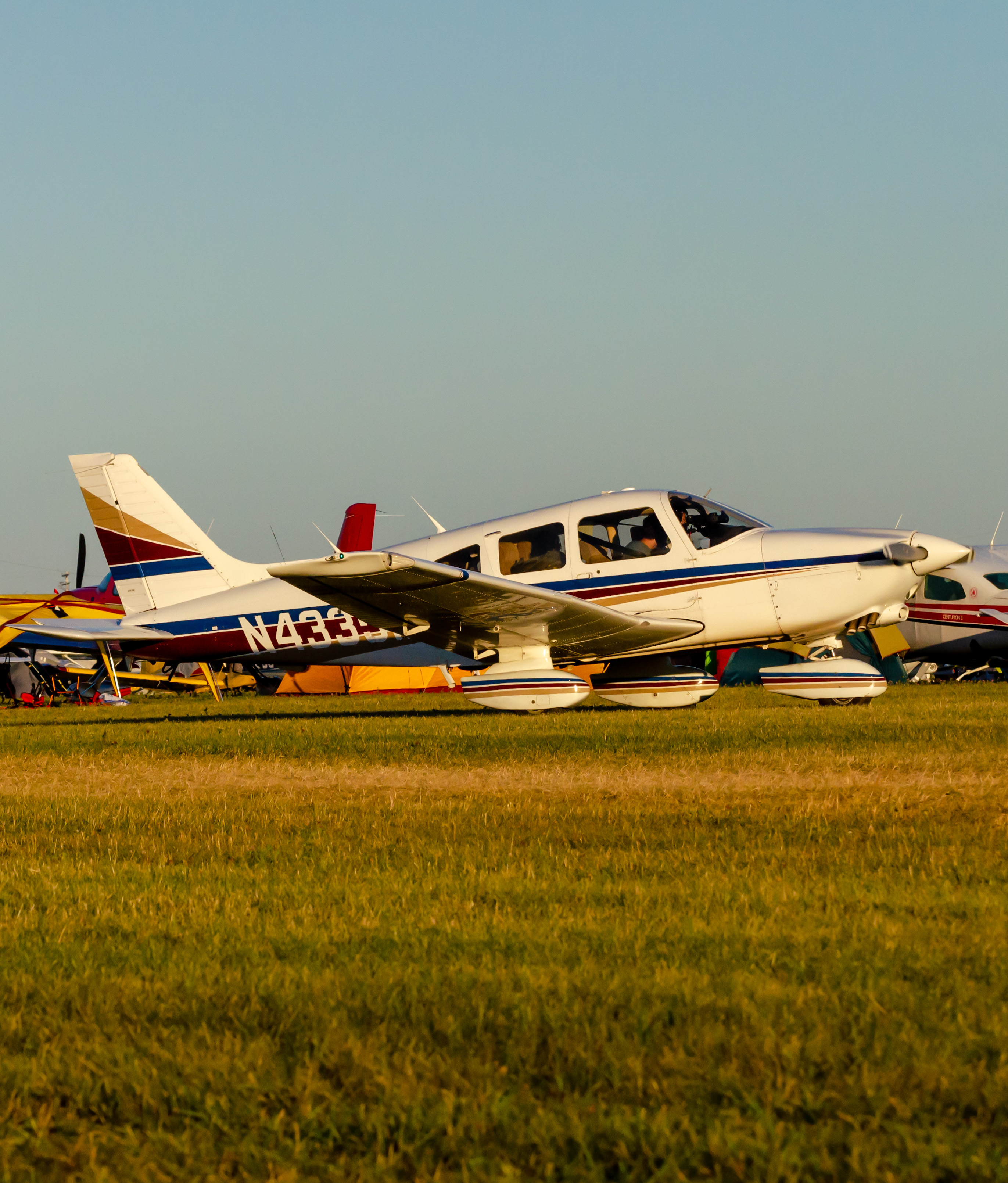 Full size: PRIVATE Piper 28 Dakota/Pathfinder N4335M at Wittman Regional Airport