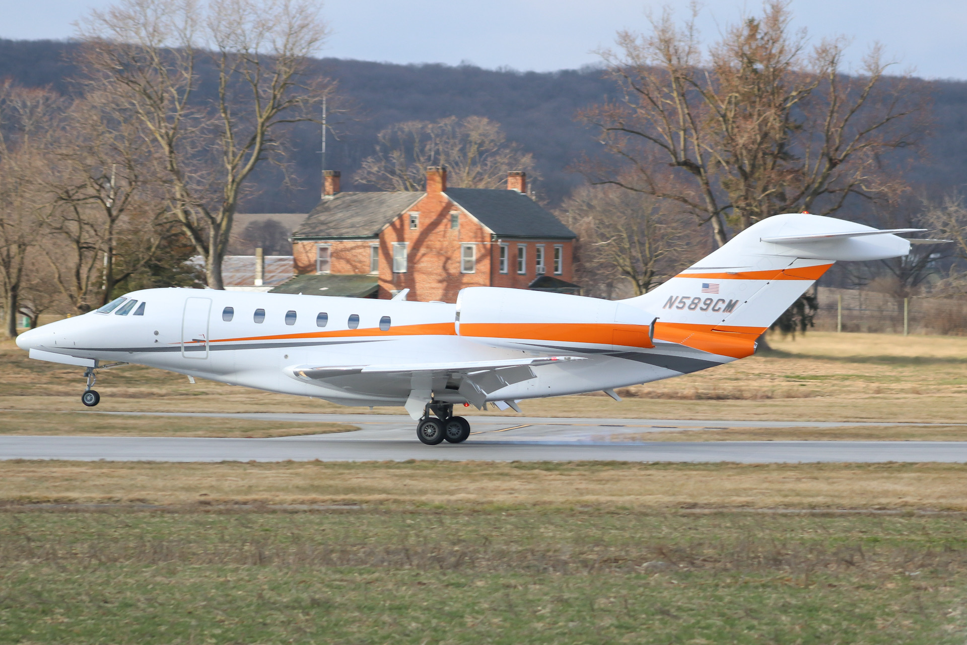 Full size: PRIVATE Cessna Citation 750  N589CM at York Airport