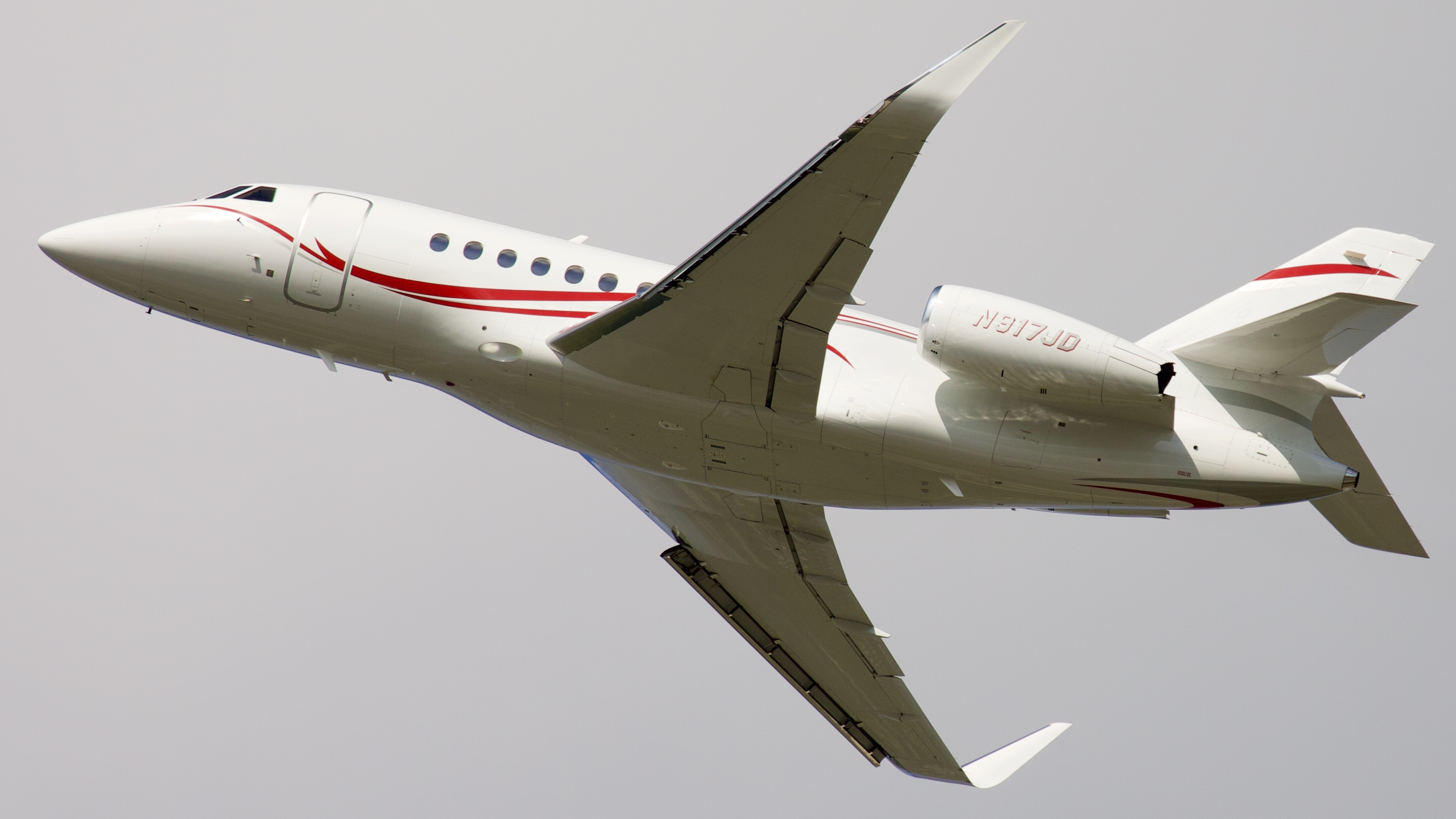 Full size: Fly Becky\'s Air Dassault Falcon 2000EX N917JD at Houston-George Bush Intercontinental Airport