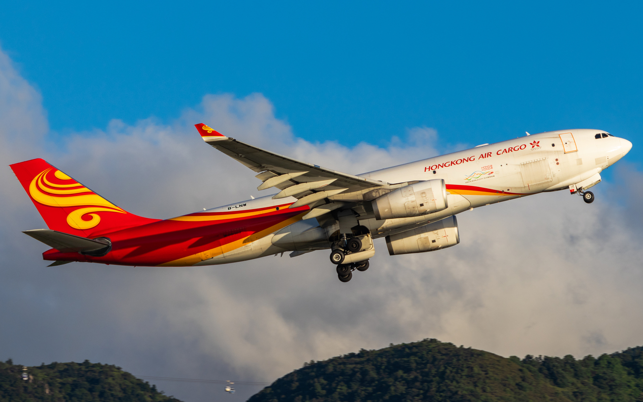 Full size: Hong Kong Air Cargo Airbus A330-200F B-LNW at Hong Kong International Airport