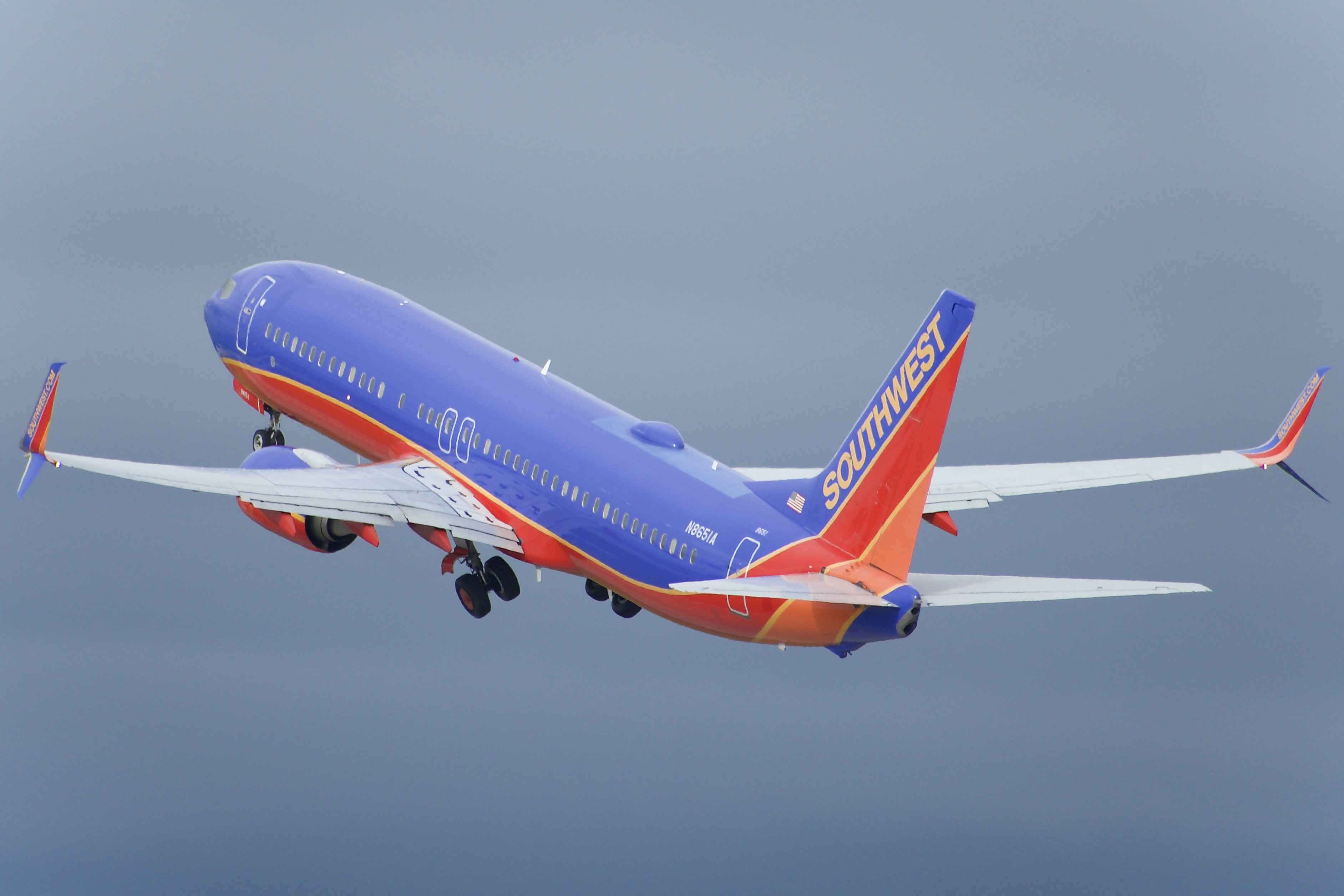 Full size: Southwest Airlines Boeing 737-800 N8651A at Orlando International Airport