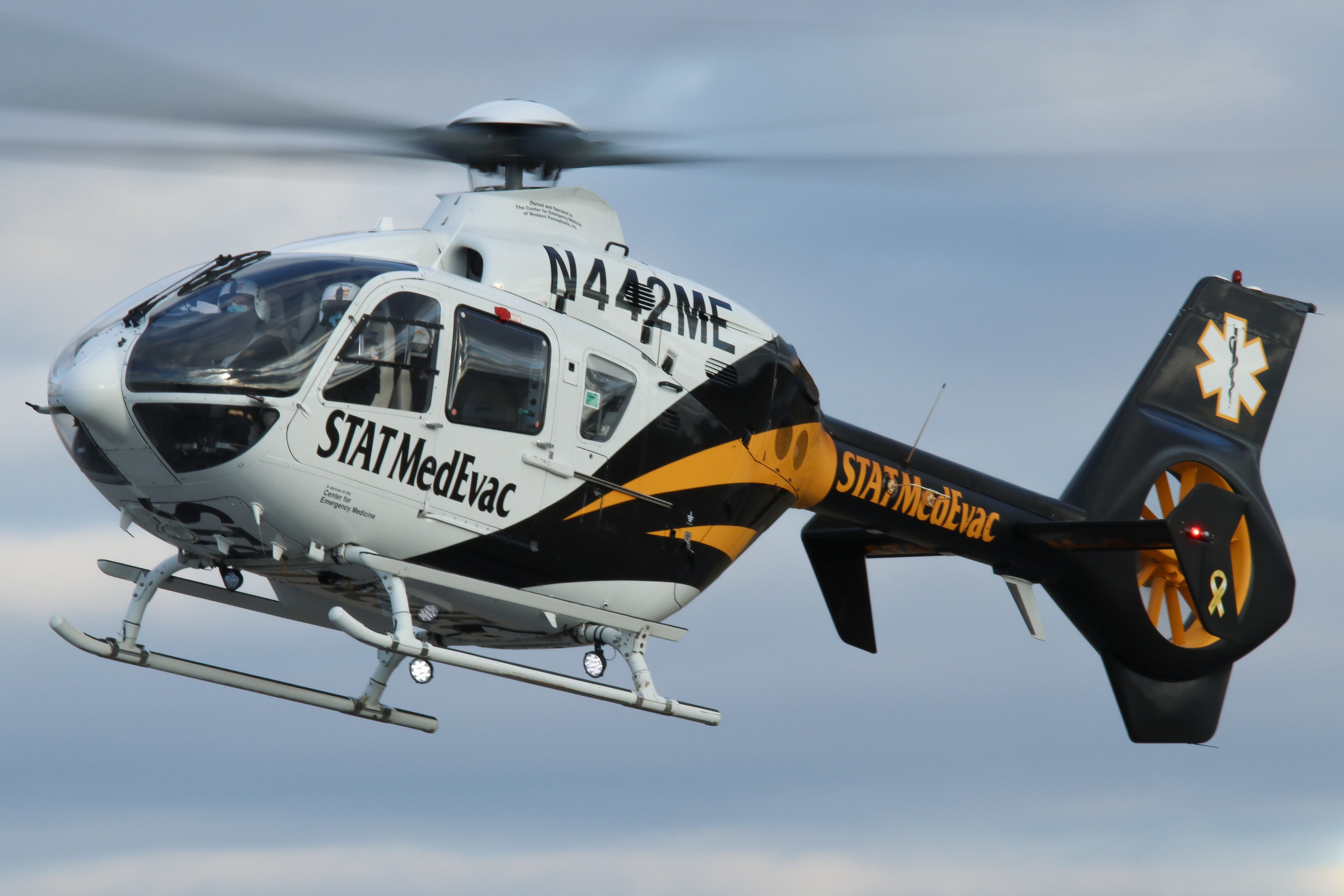Full size: STAT MedEvac  Eurocopter EC135 N442ME at York Airport