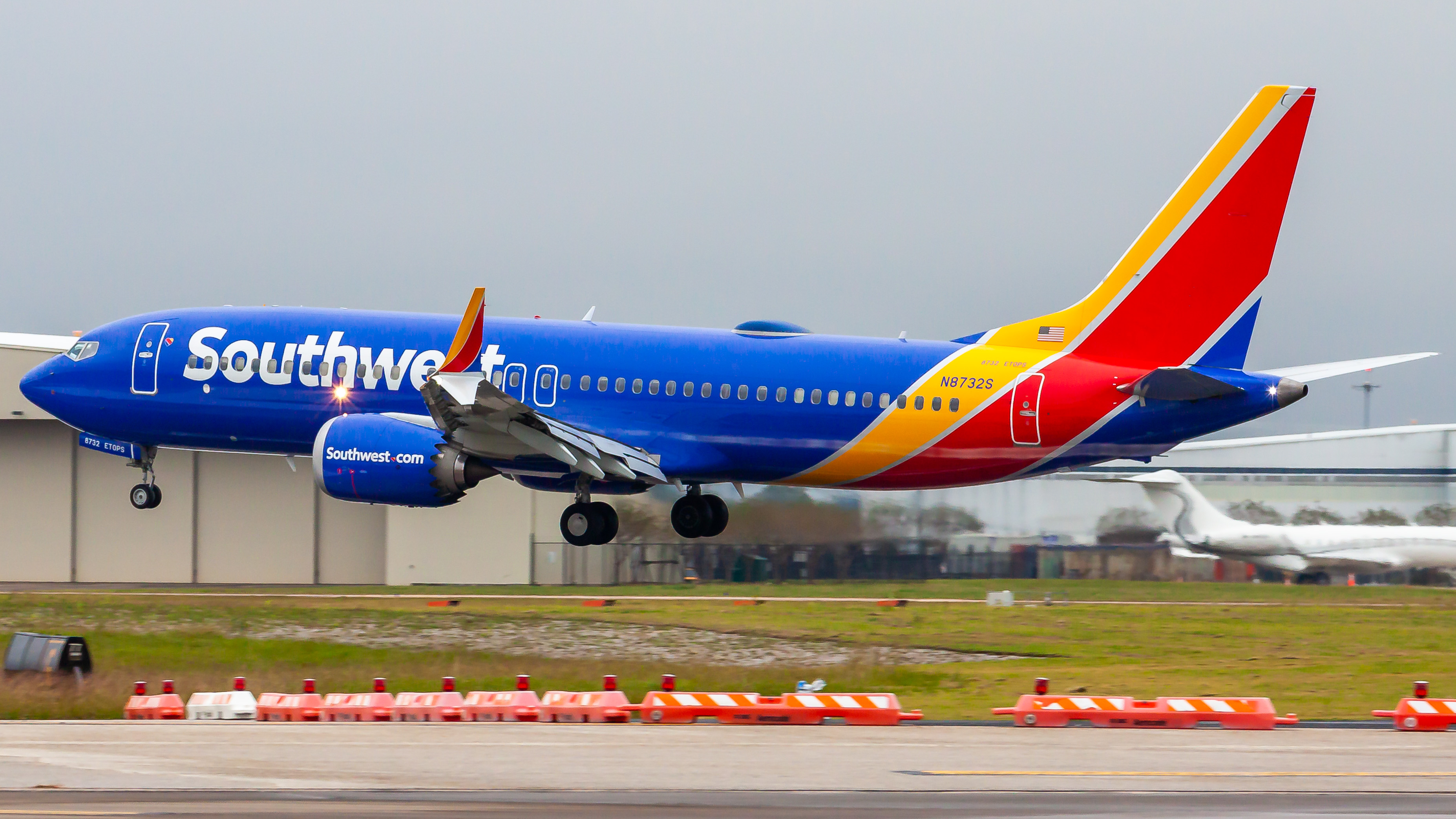 Full size: Southwest Airlines Boeing 737 MAX 8 N8732S at William P Hobby Airport