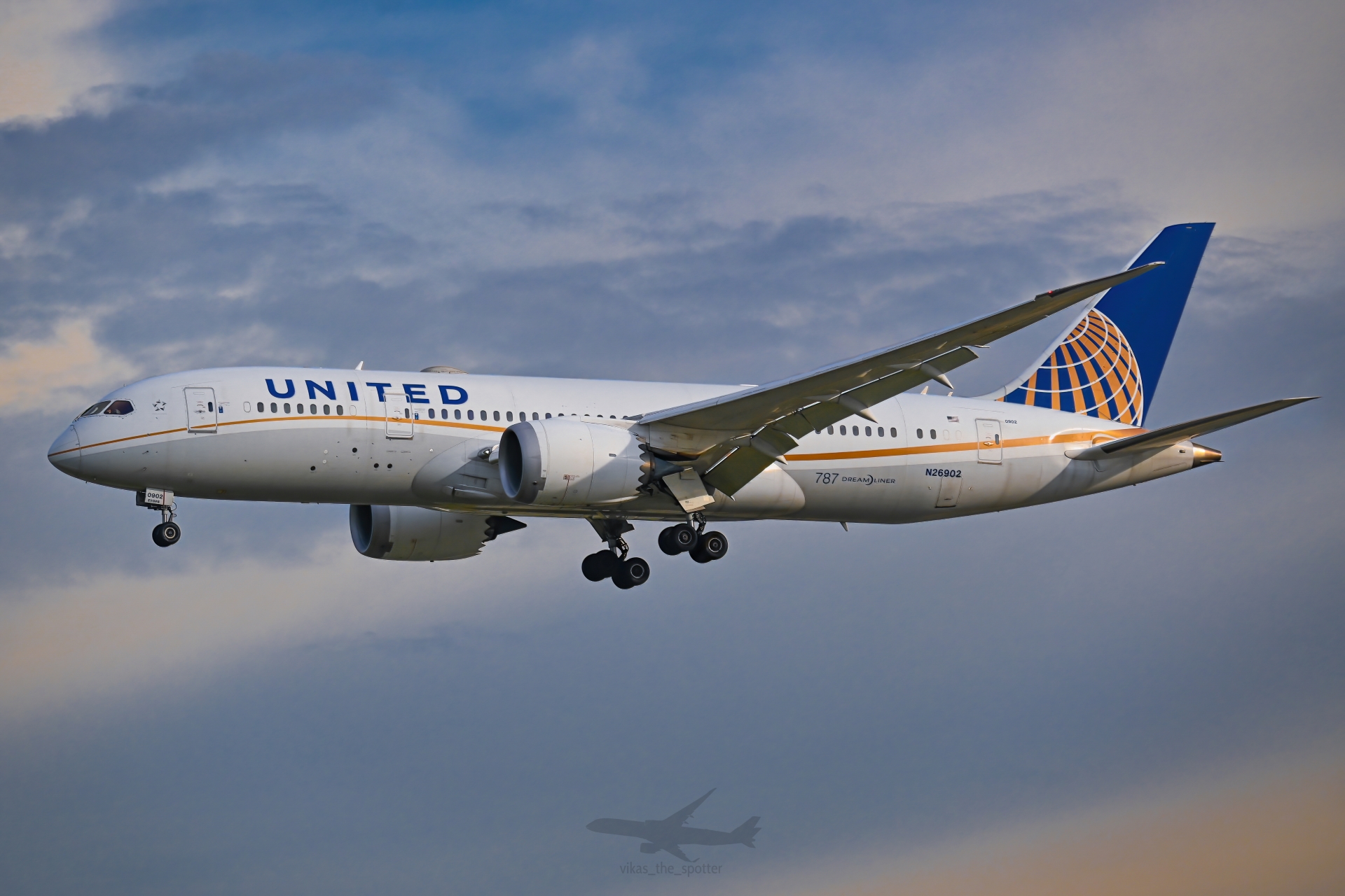 Full size: United Airlines Boeing 787-8 N26902 at Singapore-Changi Airport